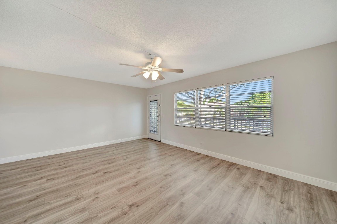 NEW HAMPTON - Residential