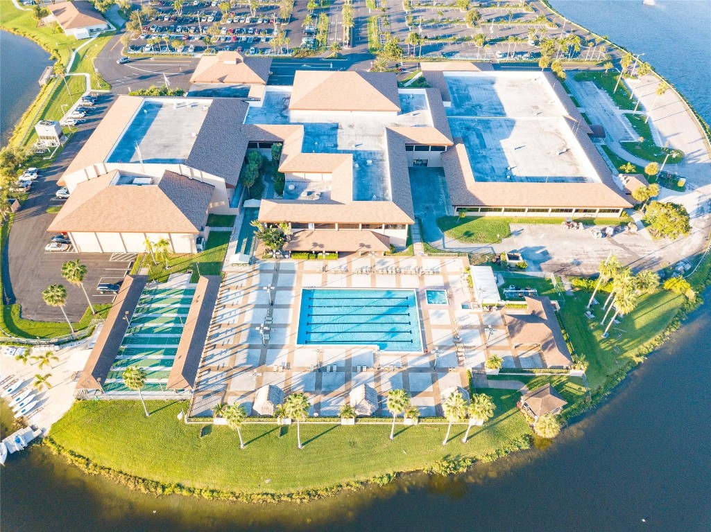 NEW HAMPTON - Residential