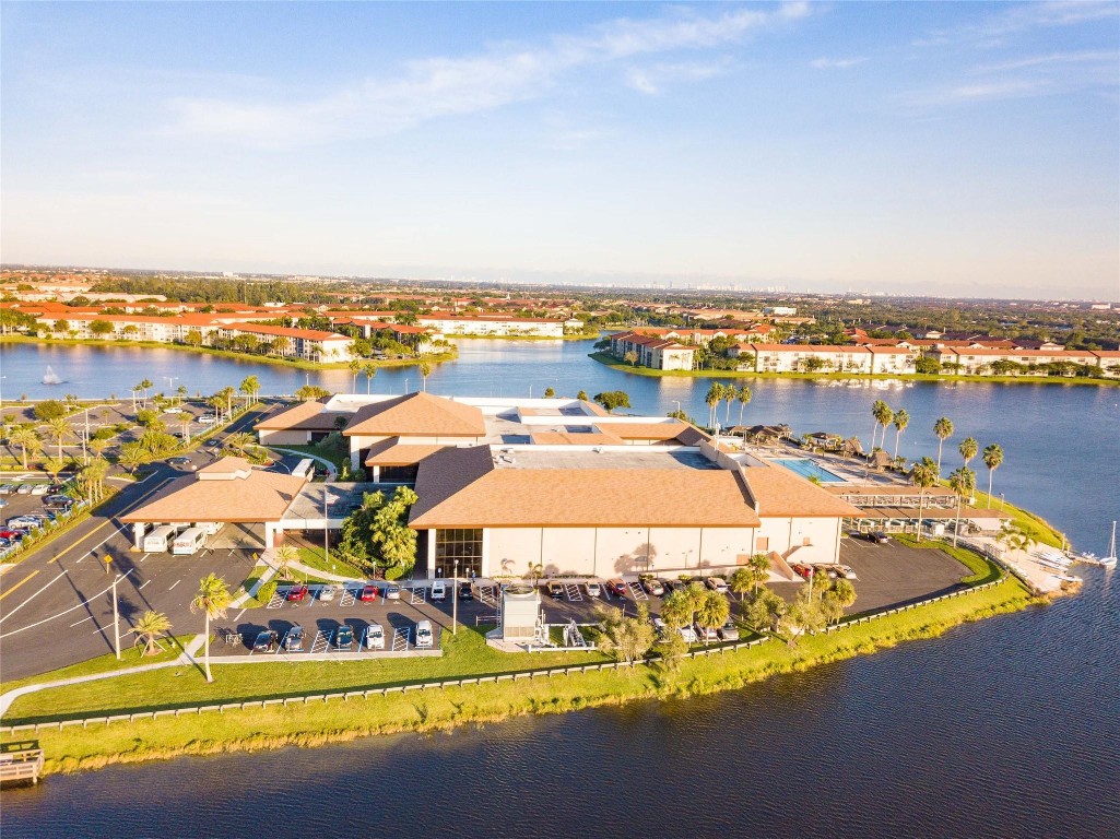 NEW HAMPTON - Residential