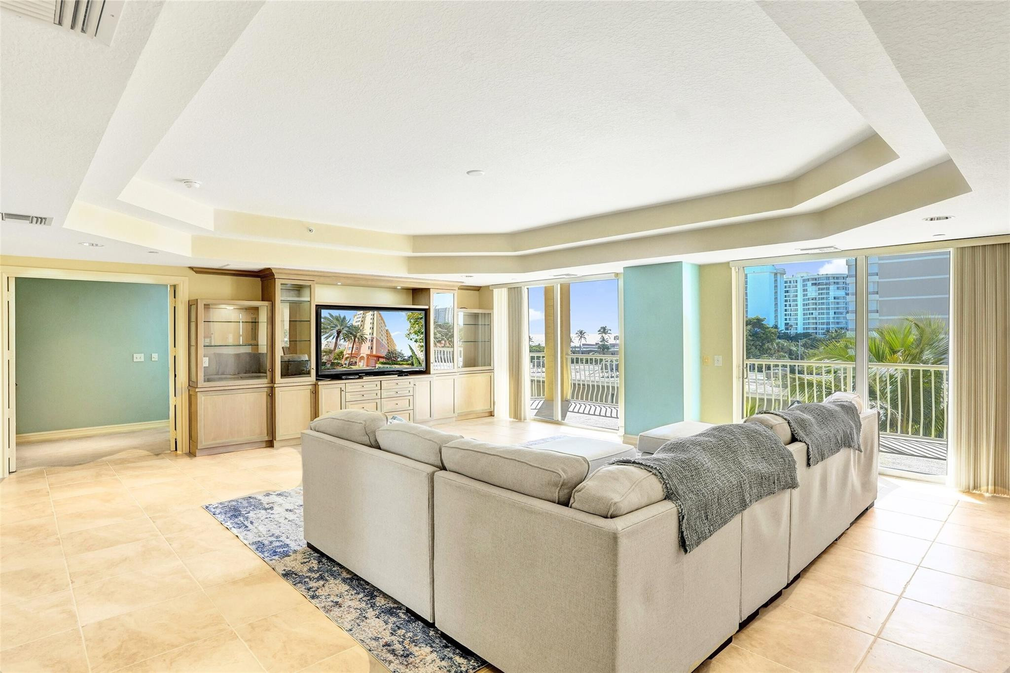 1395 S Ocean Boulevard 402