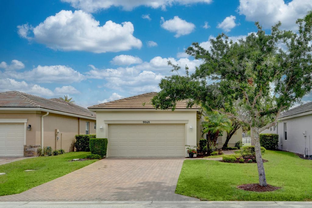 Photo of 9868 SW Glenbrook Drive, Port Saint Lucie, FL 34987 (MLS # R10790271)