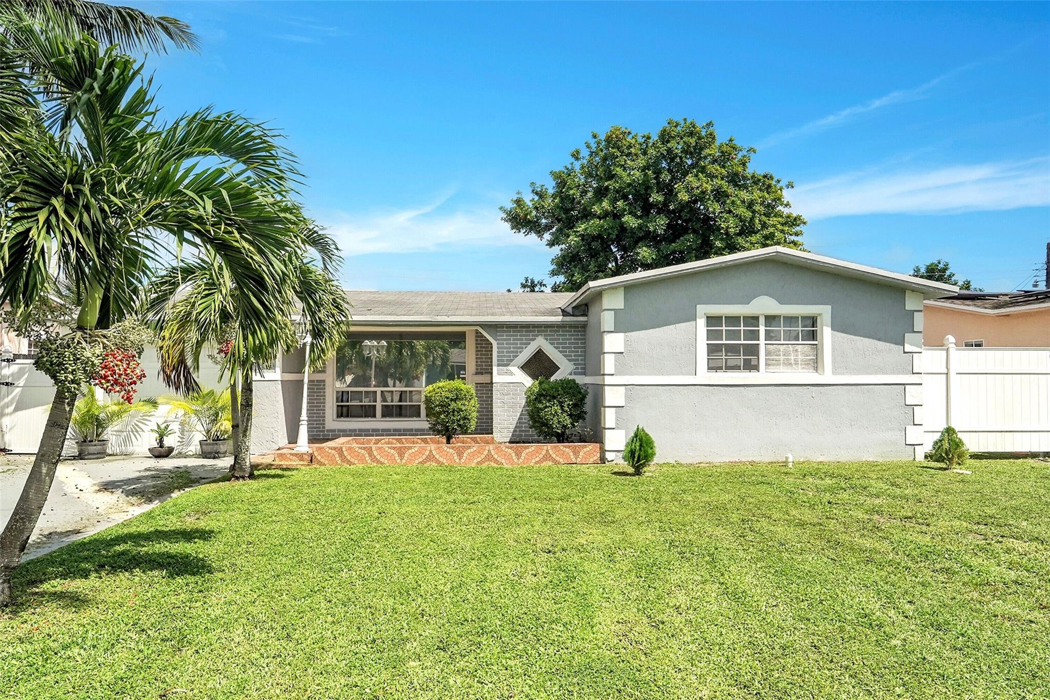 MIRAMAR PARK FOURTH ADD - Residential Lease