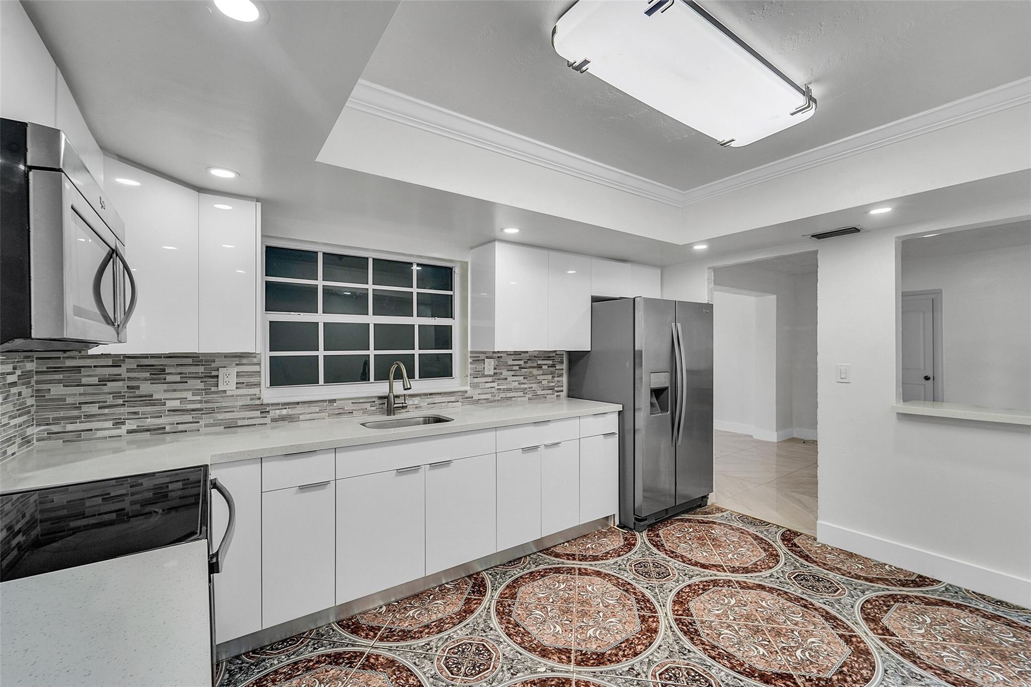 MIRAMAR PARK FOURTH ADD - Residential Lease