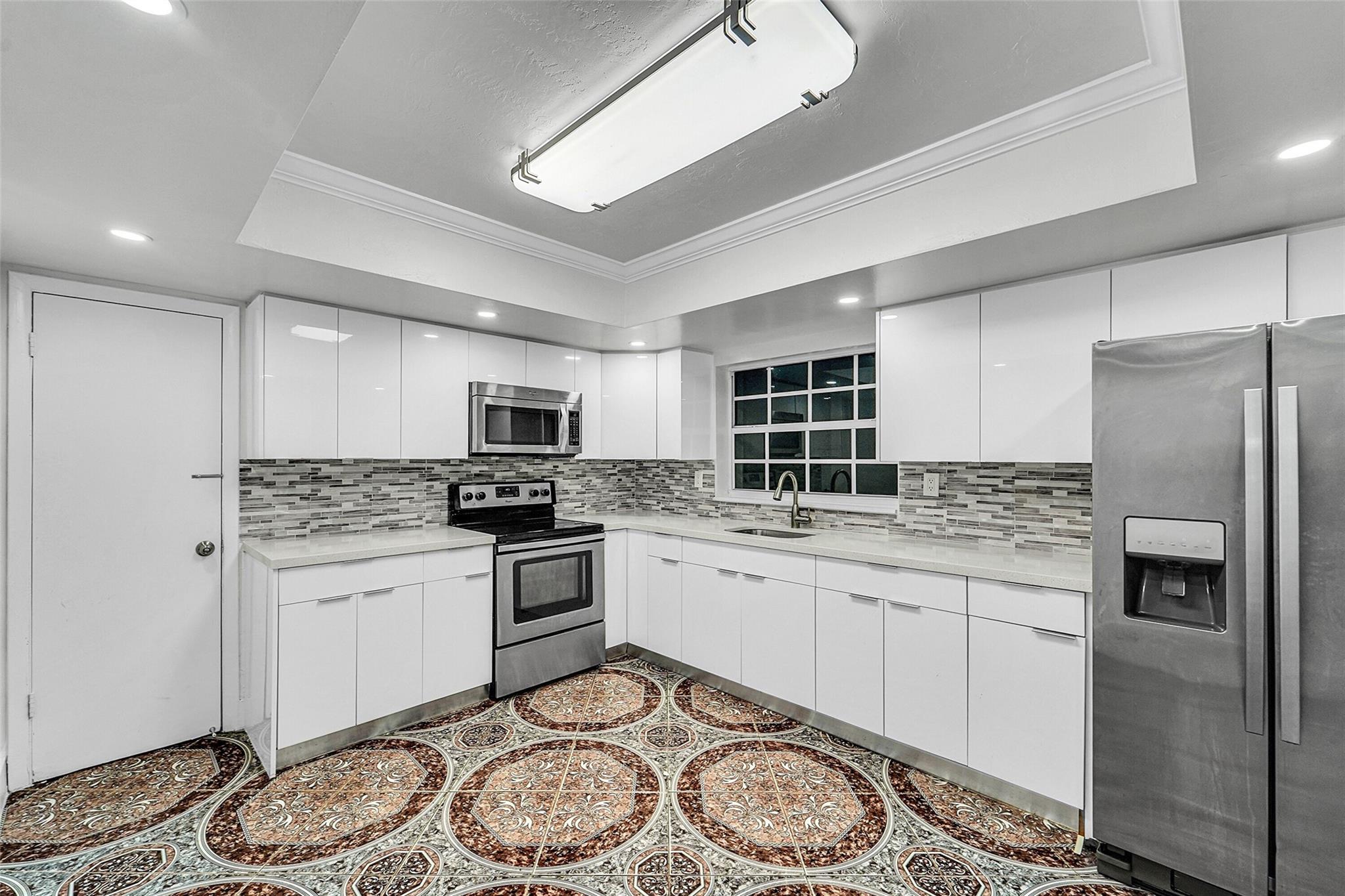 MIRAMAR PARK FOURTH ADD - Residential Lease