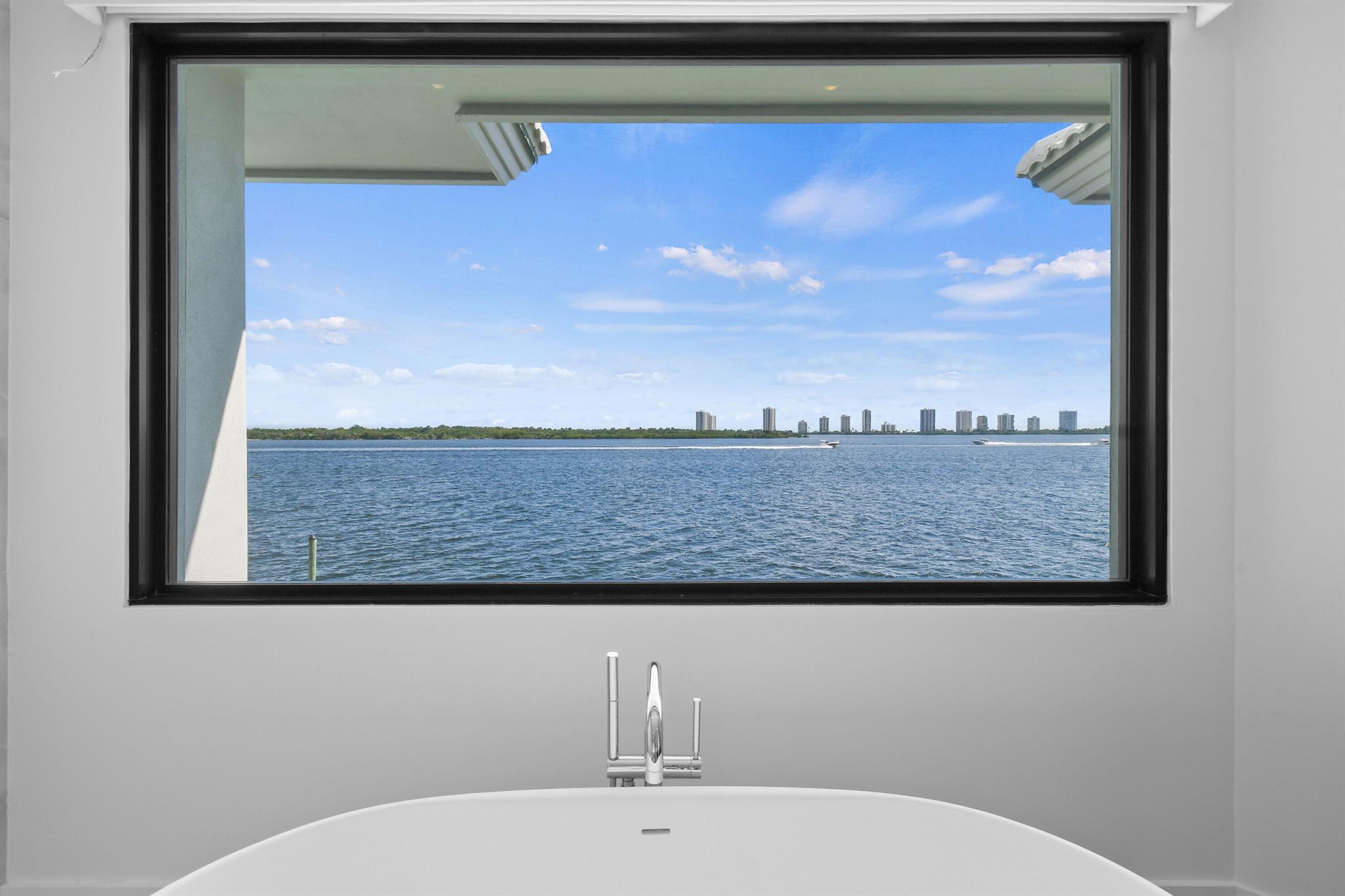 PALM BEACH LAKE WORTH EST - Residential