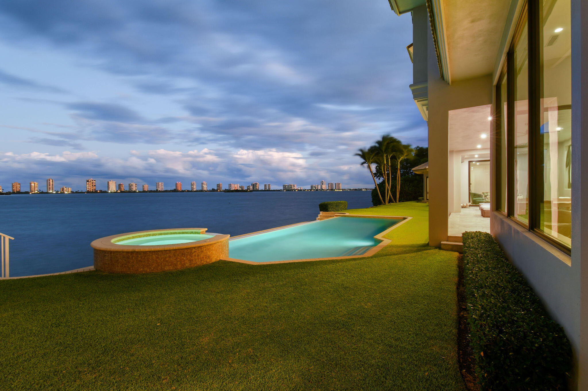PALM BEACH LAKE WORTH ESTATES 2 - Residential