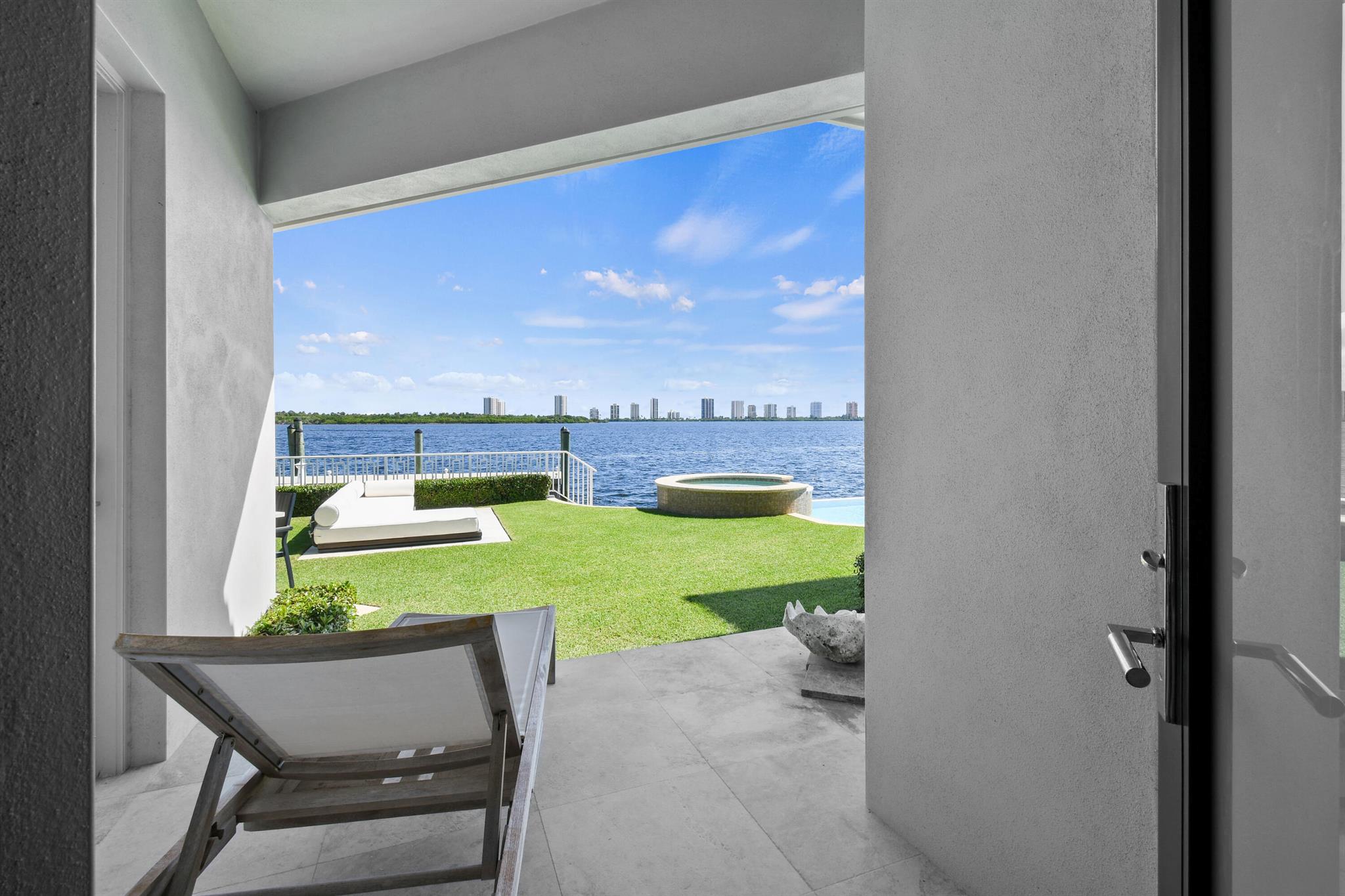 PALM BEACH LAKE WORTH EST - Residential