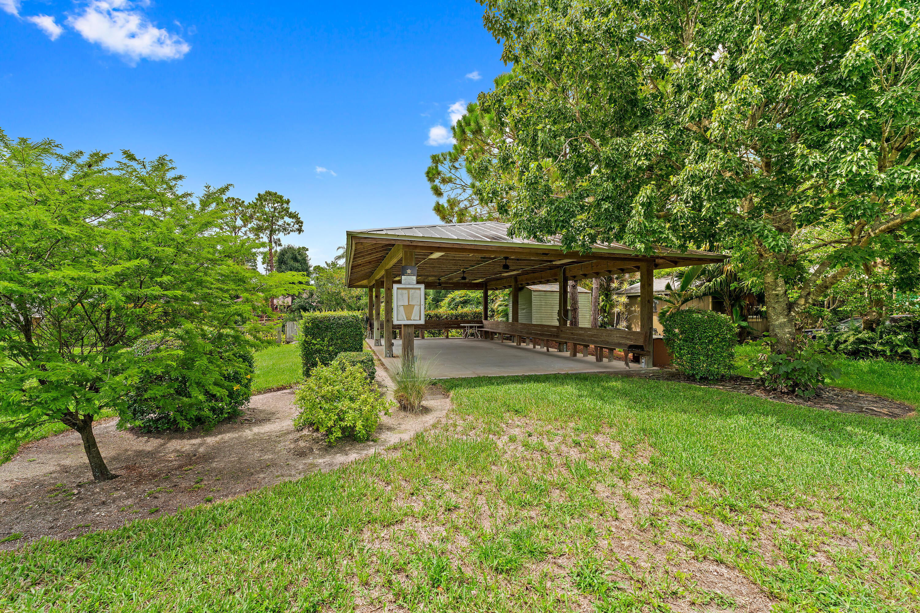 RUSTIC ACRES UNRECORDED - Residential Lease