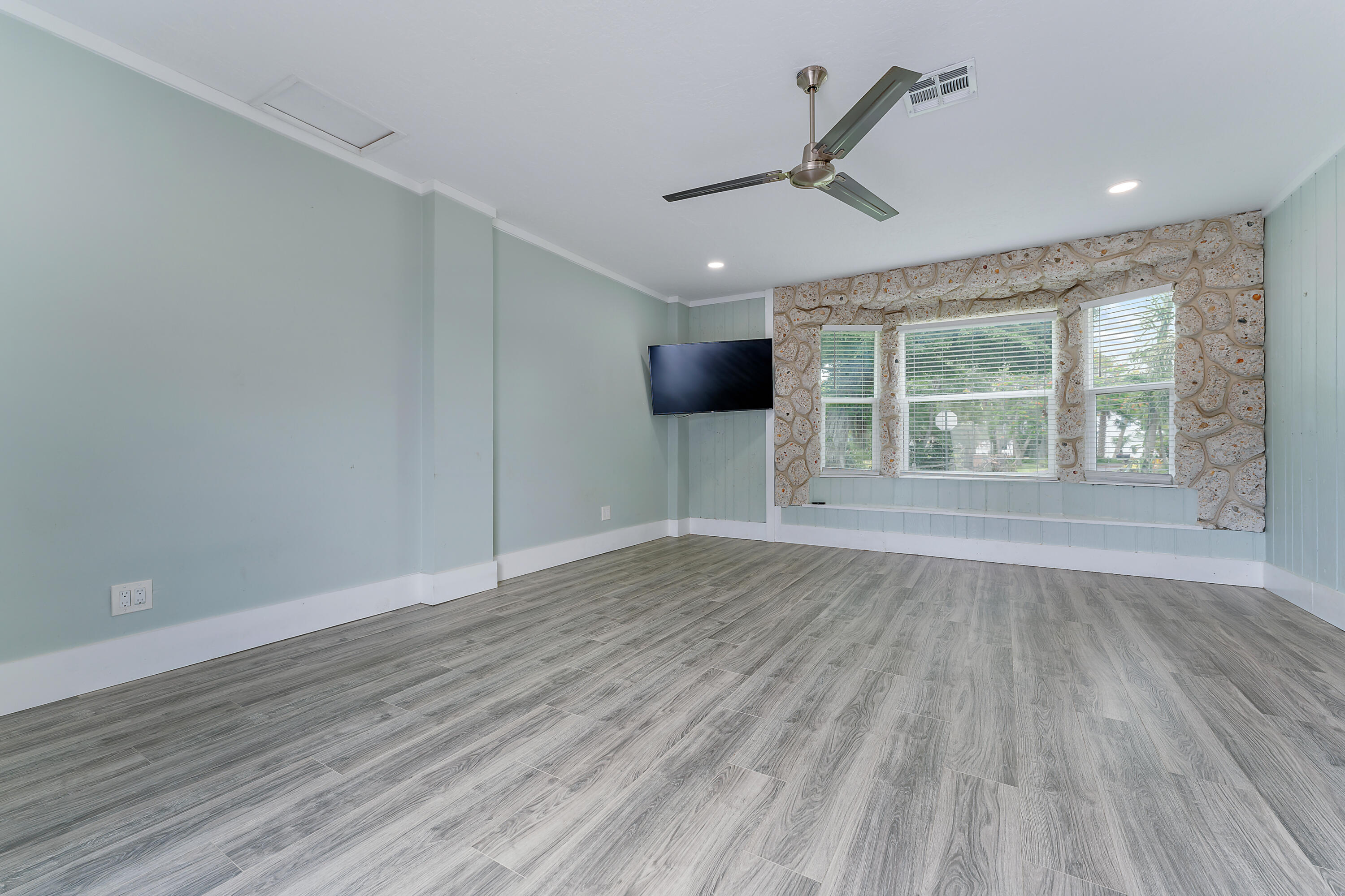 RUSTIC ACRES UNRECORDED - Residential Lease