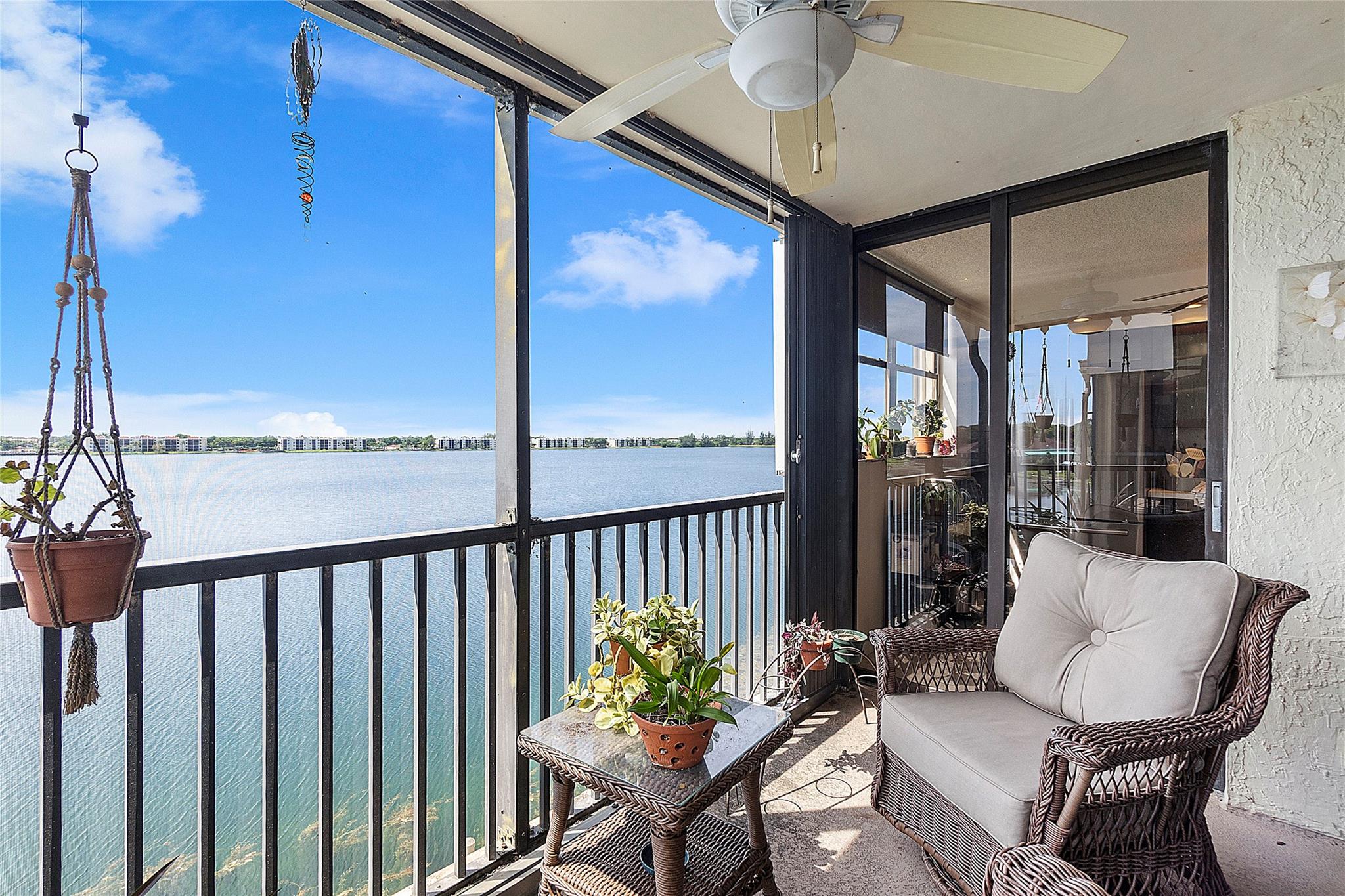 Lake Emerald - Residential