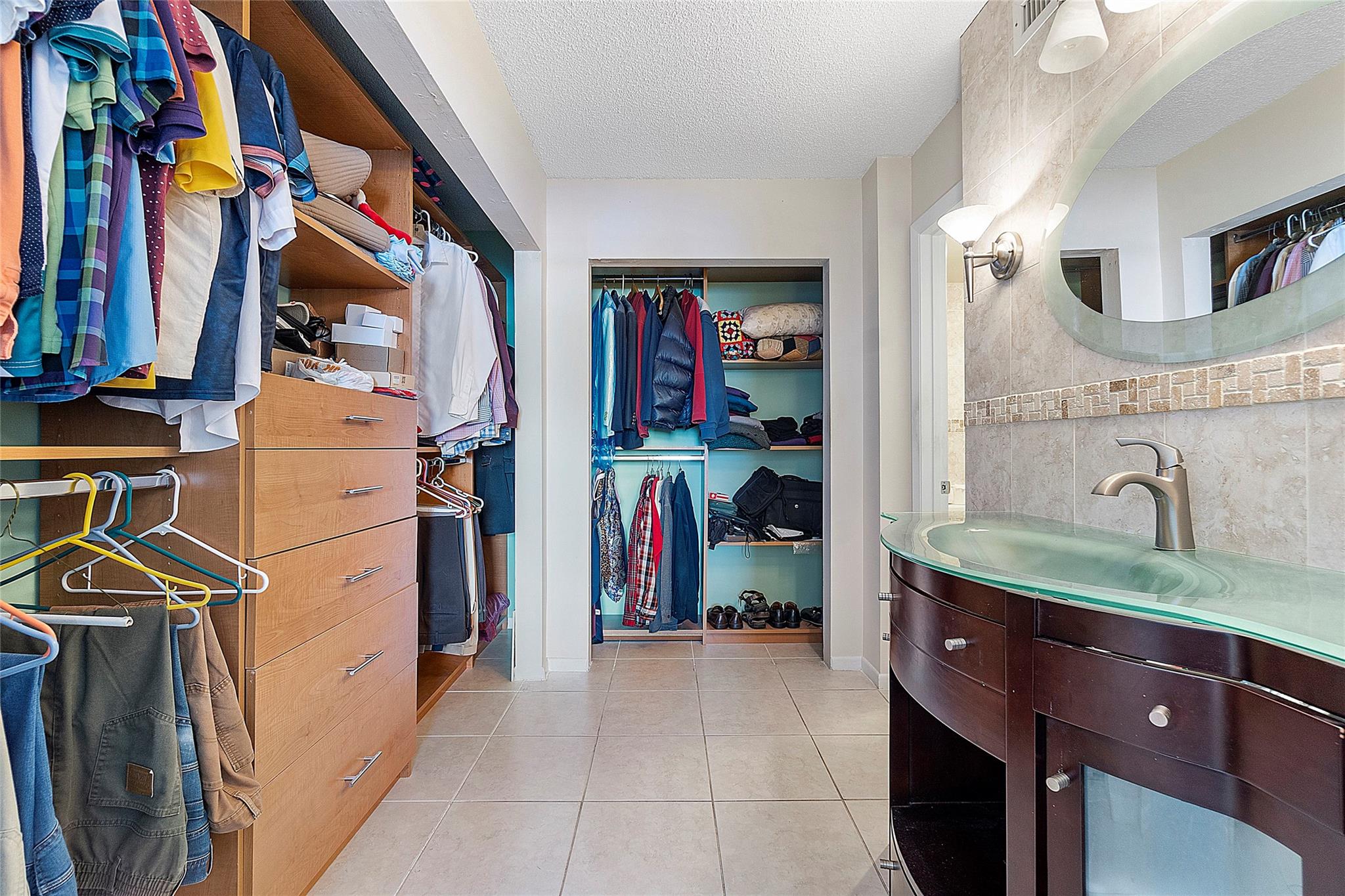 Lake Emerald - Residential