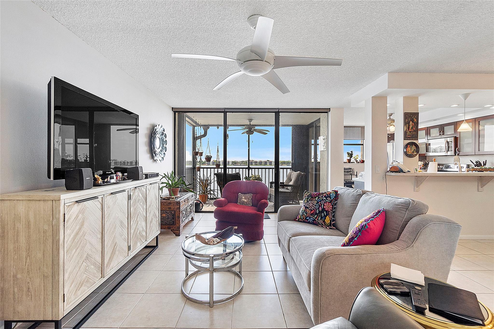 Lake Emerald - Residential