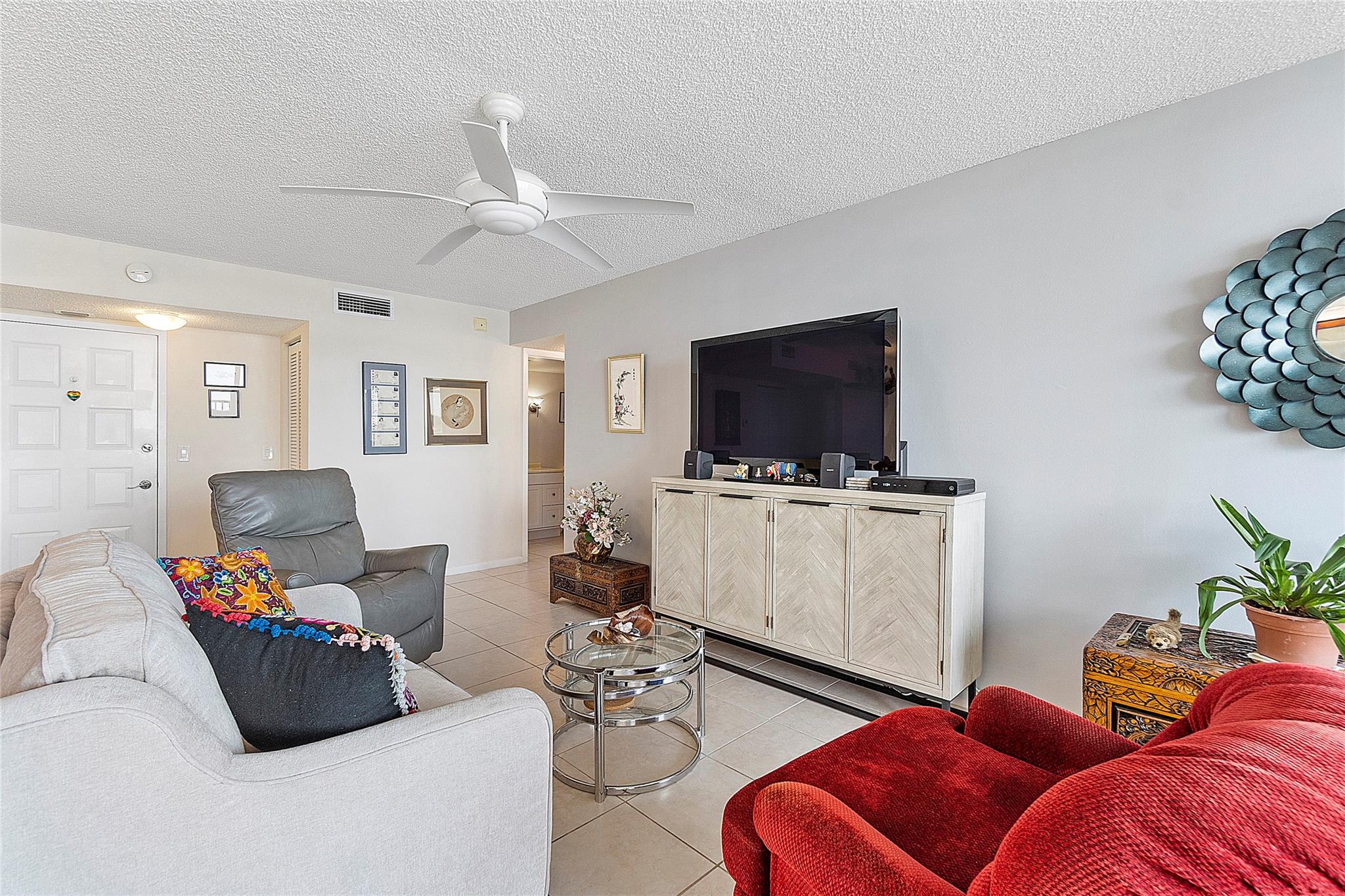 Lake Emerald - Residential