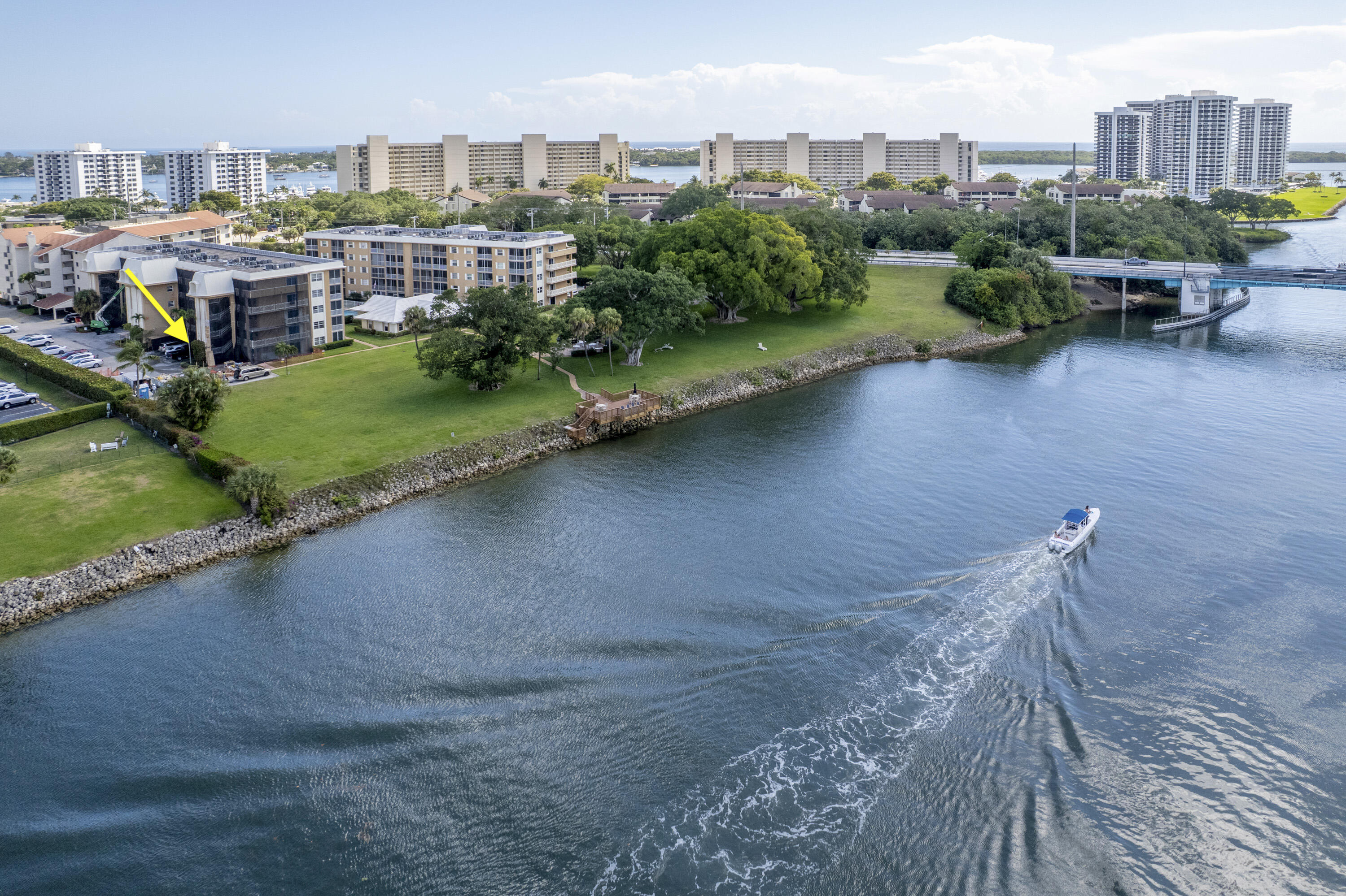 WATERWAY WEST CONDOS - Residential