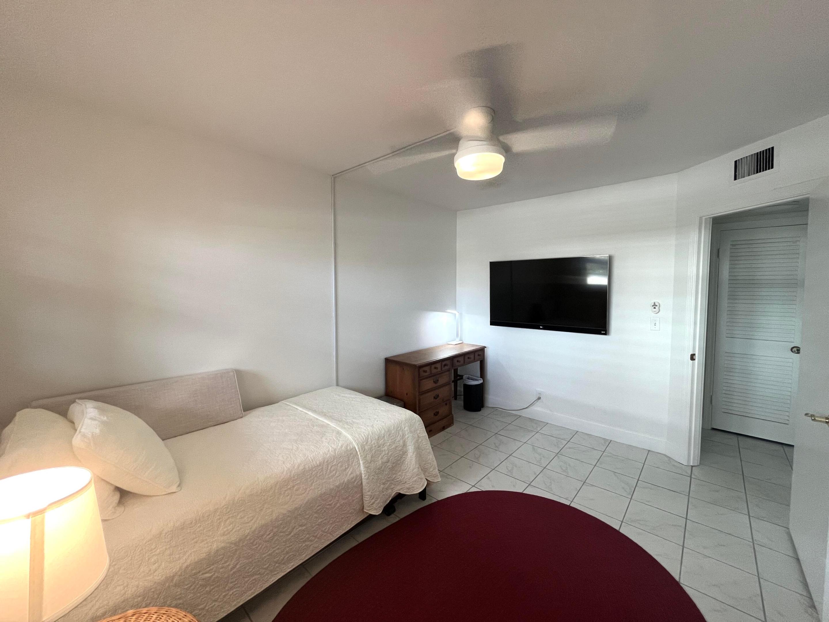 WATERWAY WEST CONDOS - Residential