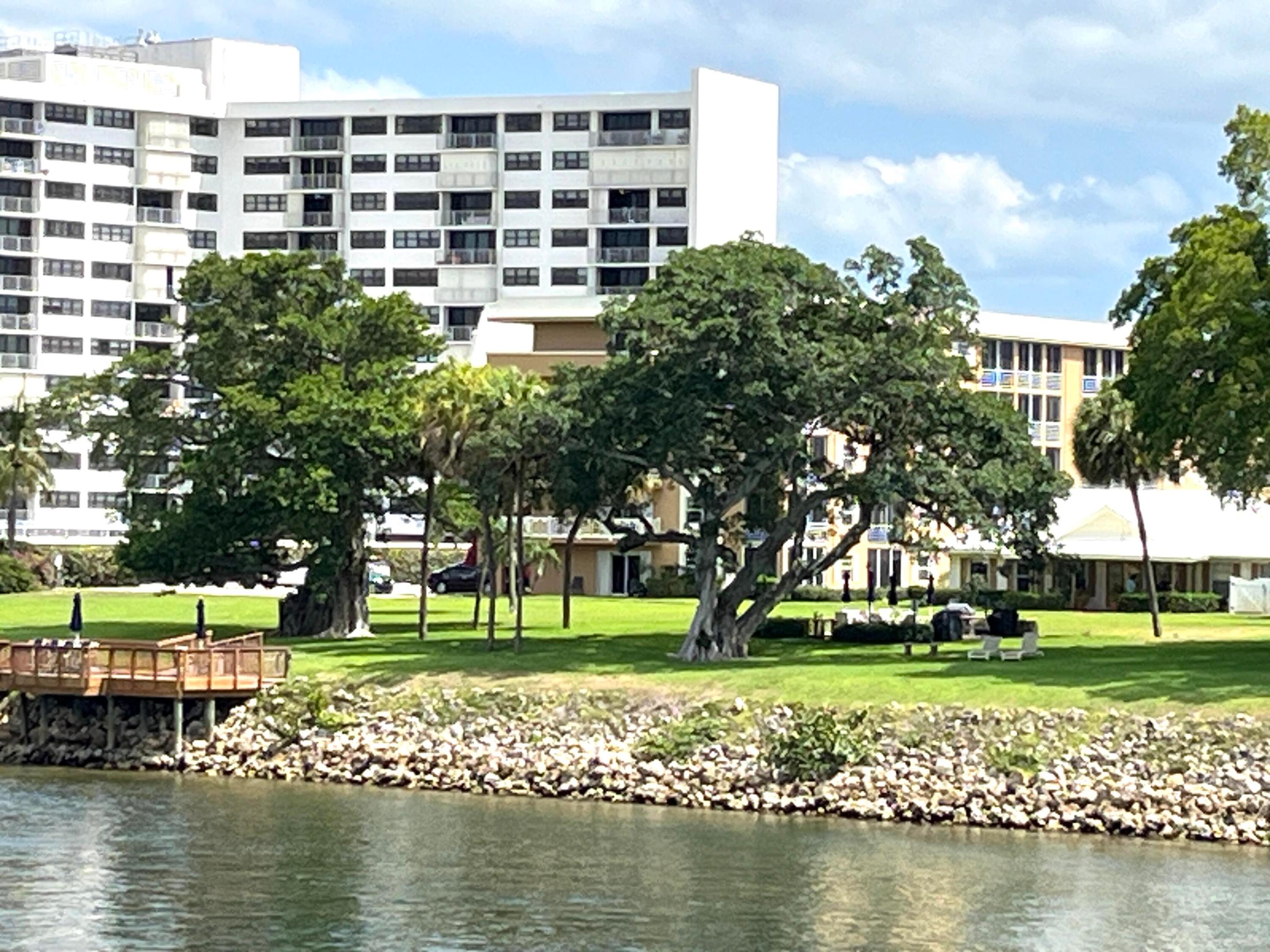 WATERWAY WEST CONDOS - Residential