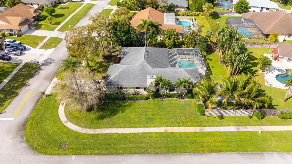 Photo of 13868 Ishnala Circle, Wellington, FL 33414 (MLS # R11135295)