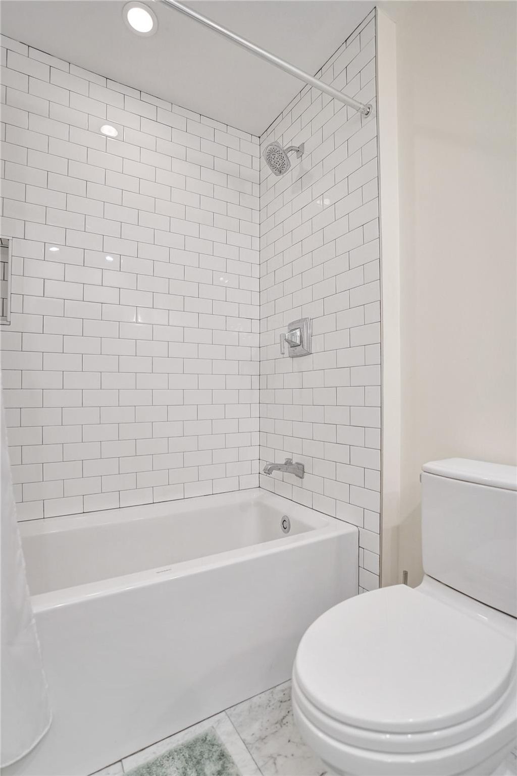 listing image 50