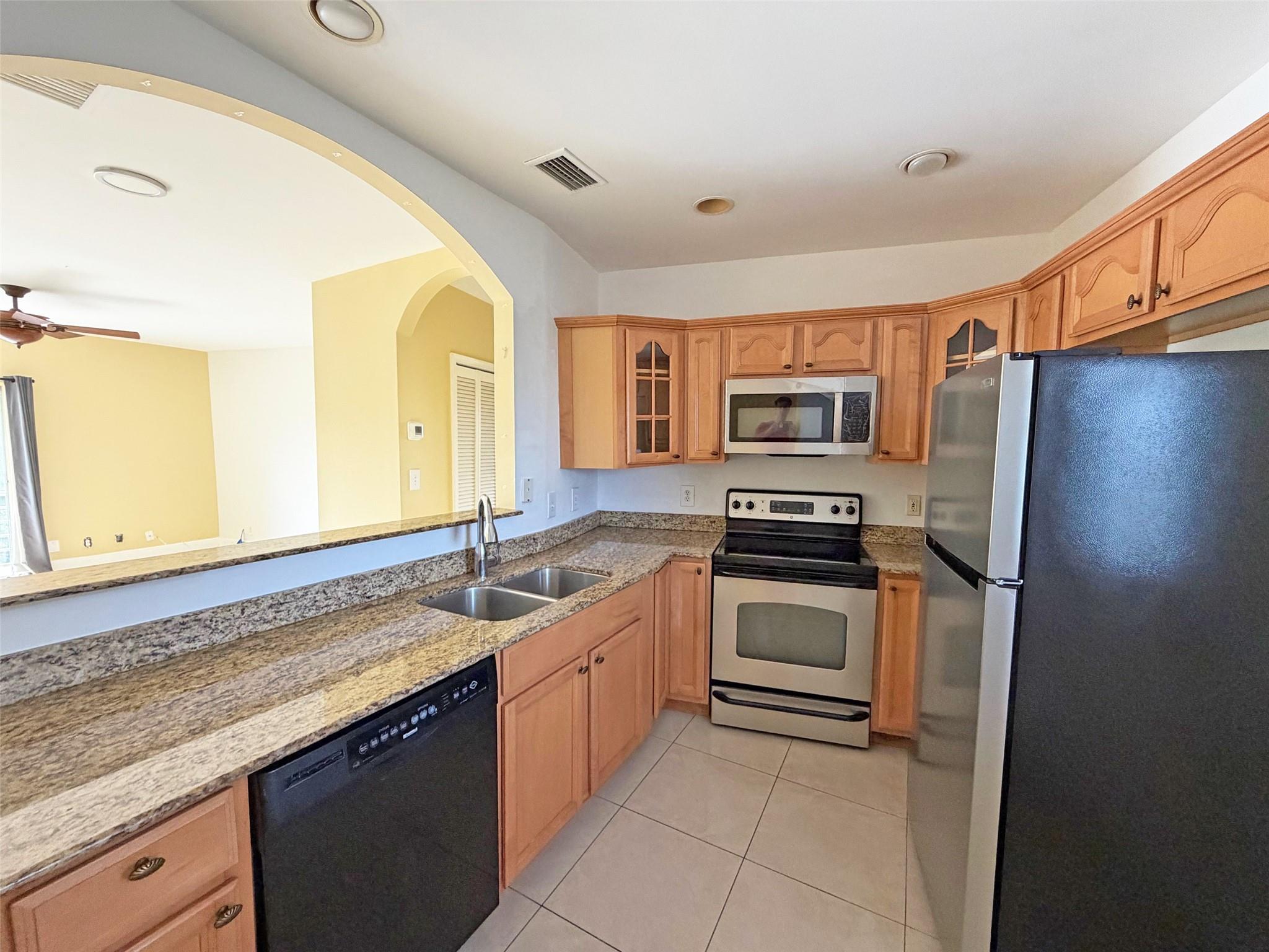 Boca Teeca Condo Unit 01 - Residential Lease