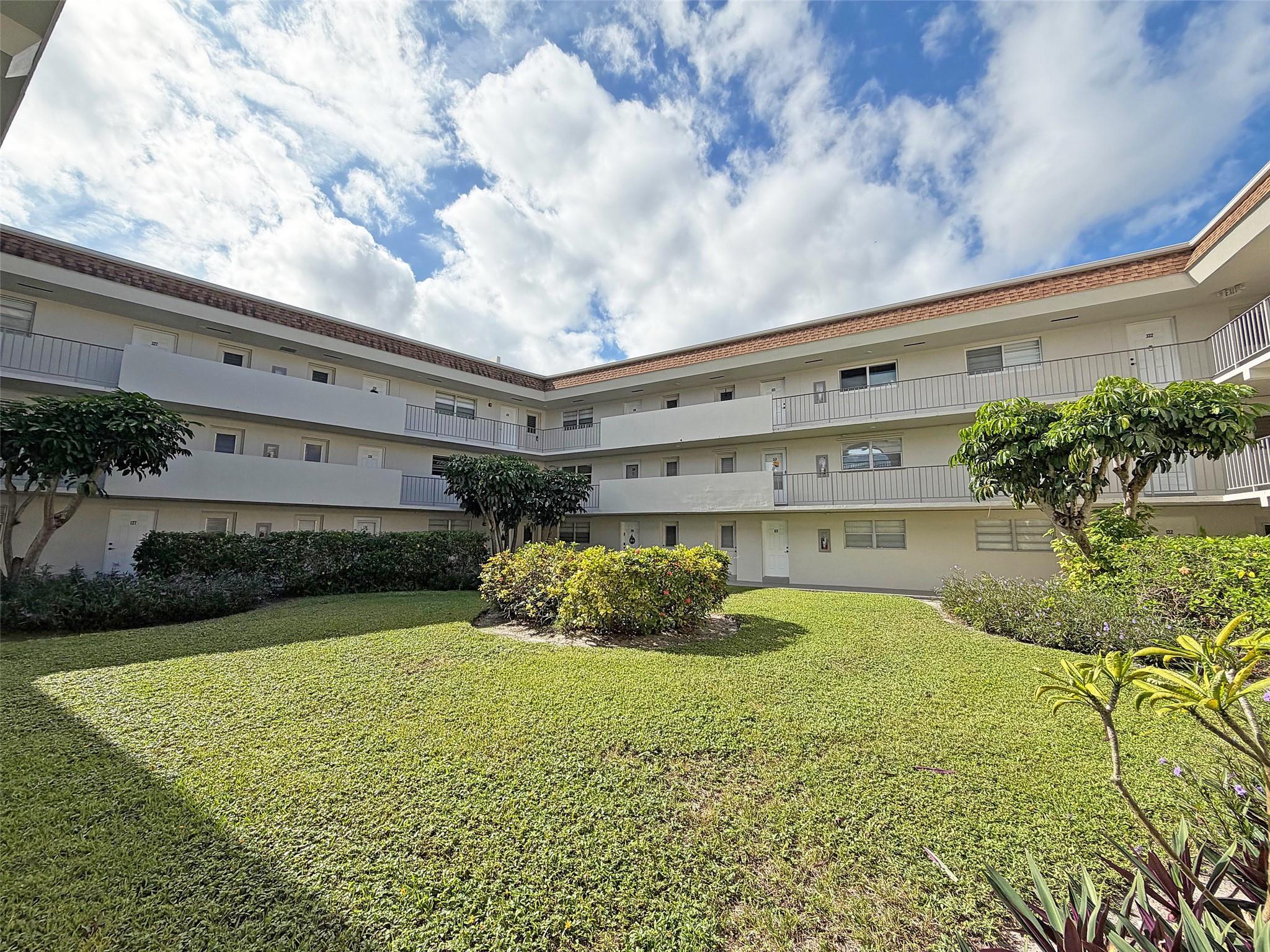 Boca Teeca Condo Unit 01 - Residential Lease