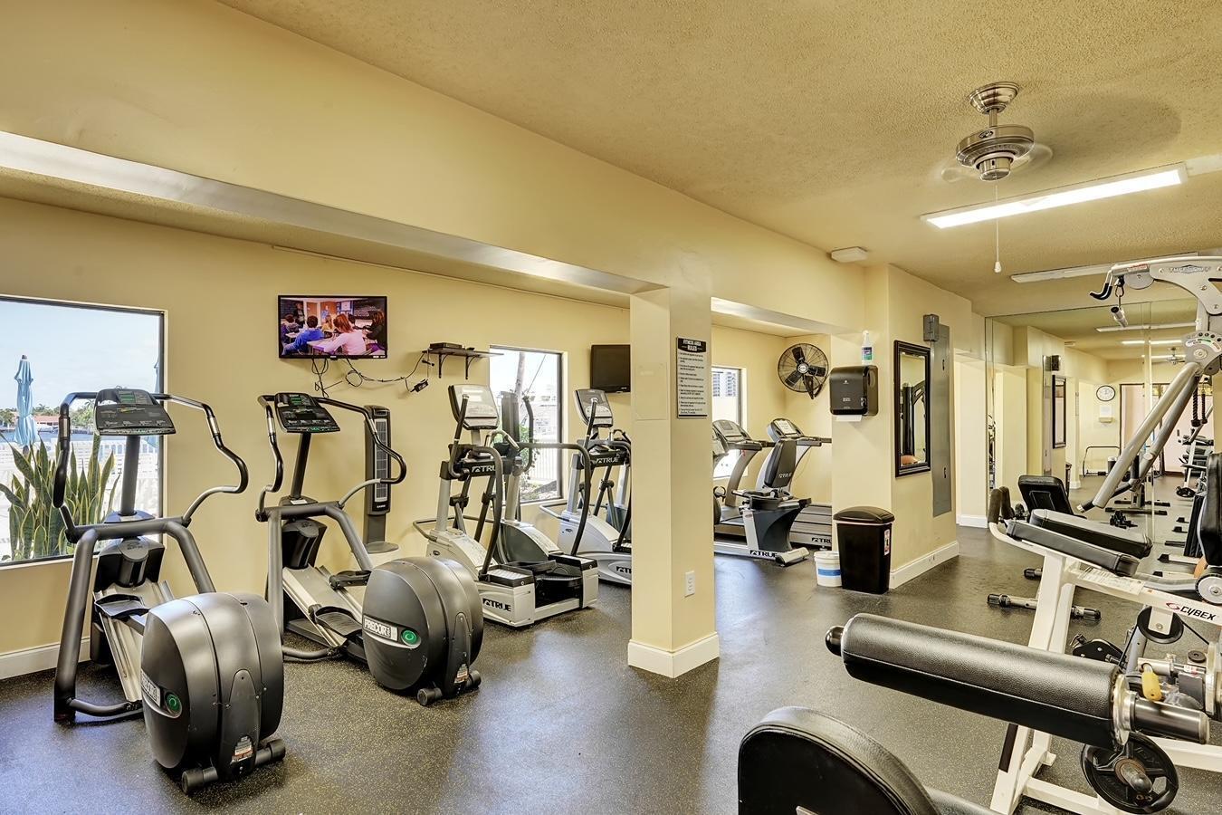 CAPTAINS WALK CONDO - Residential