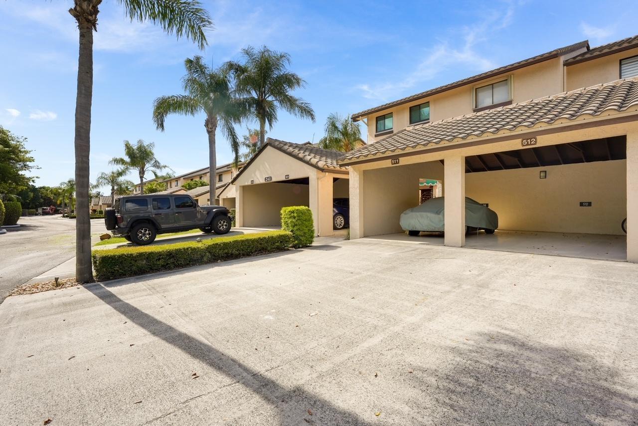 CAPTAINS WALK CONDO - Residential