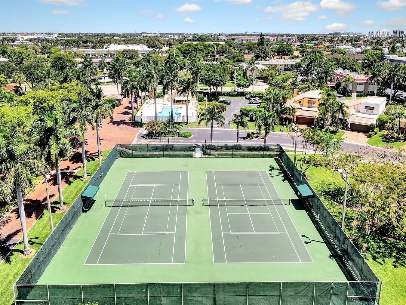 CAPTAINS WALK CONDO - Residential