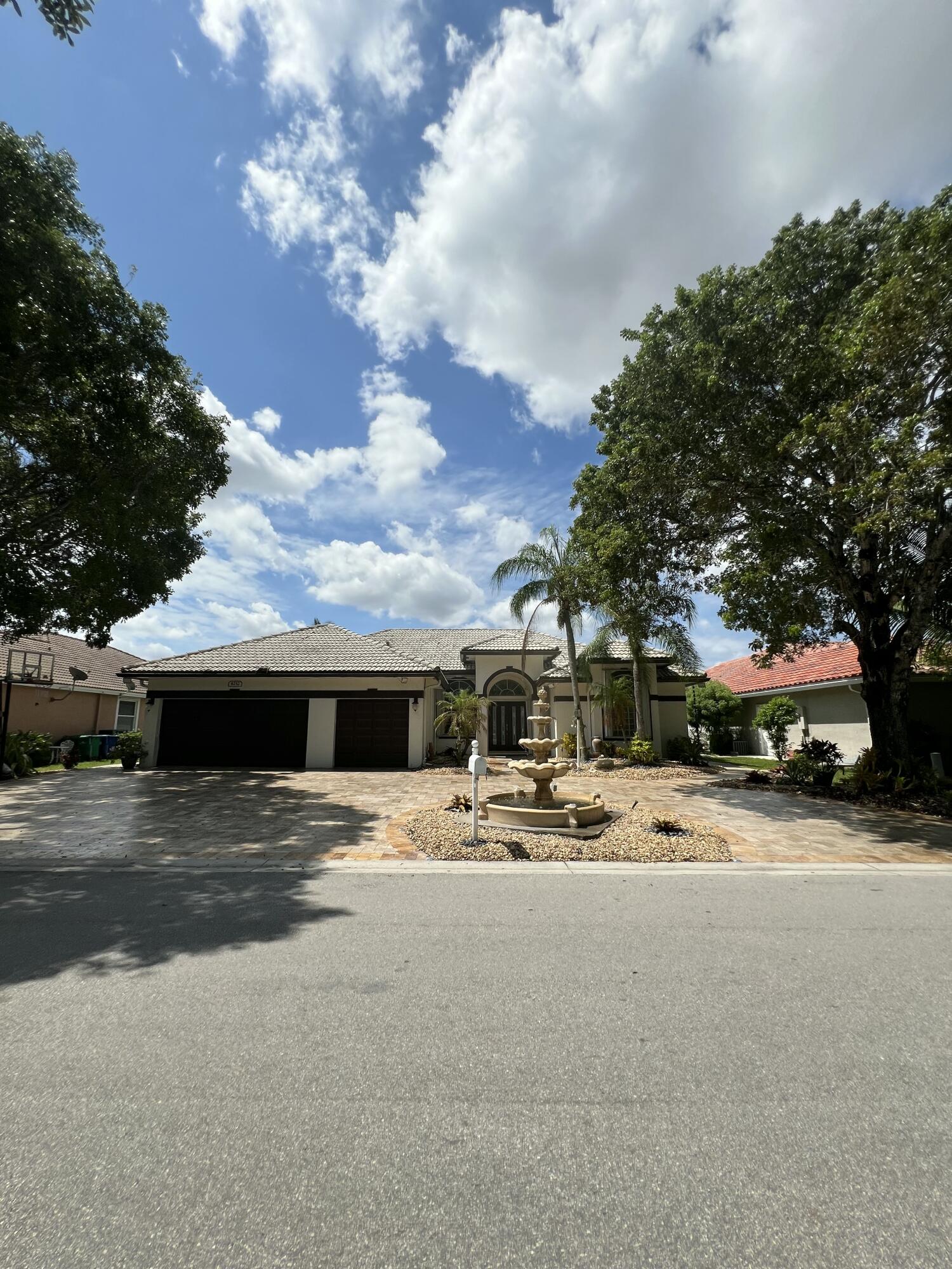 ROYAL LAND AMENDED - Residential Lease