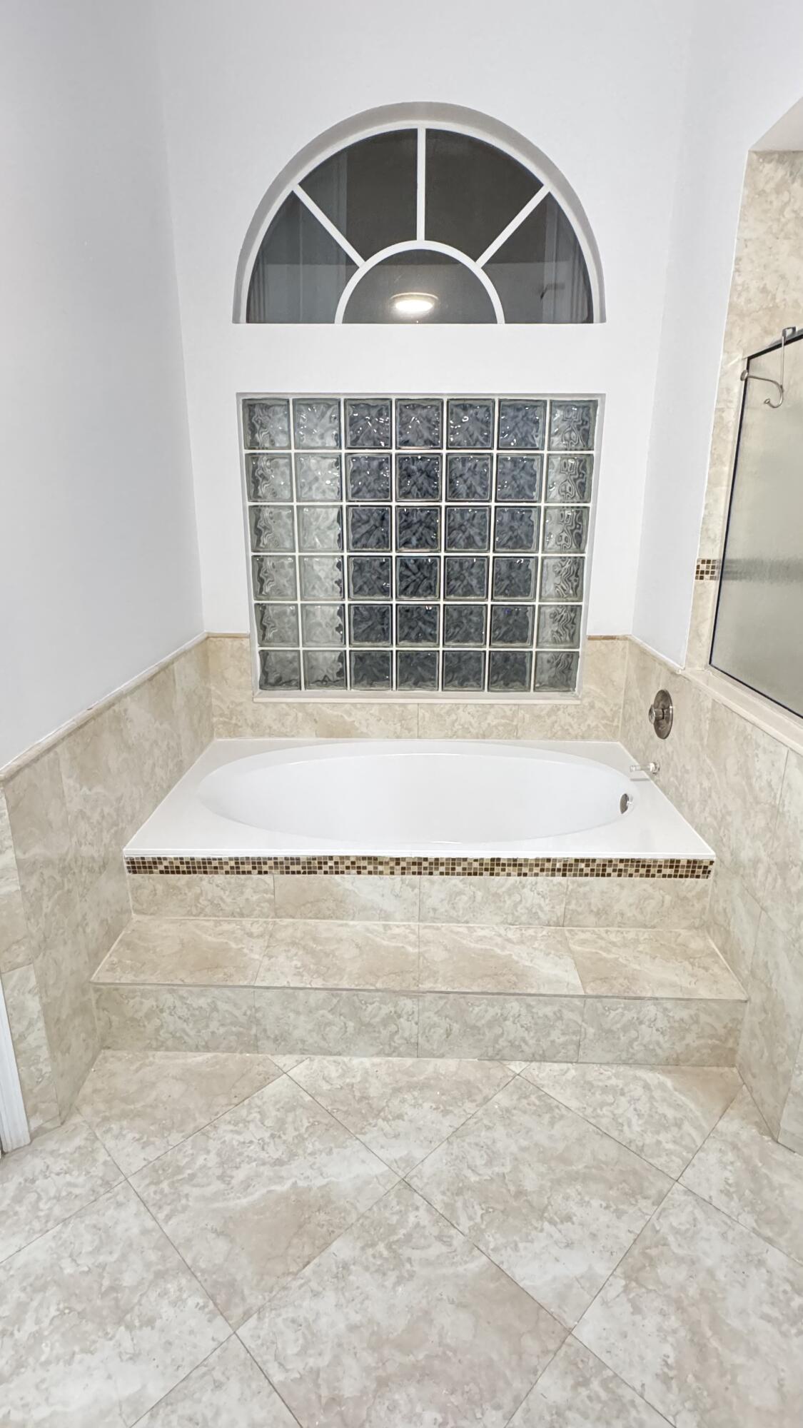 ROYAL LAND AMENDED - Residential Lease