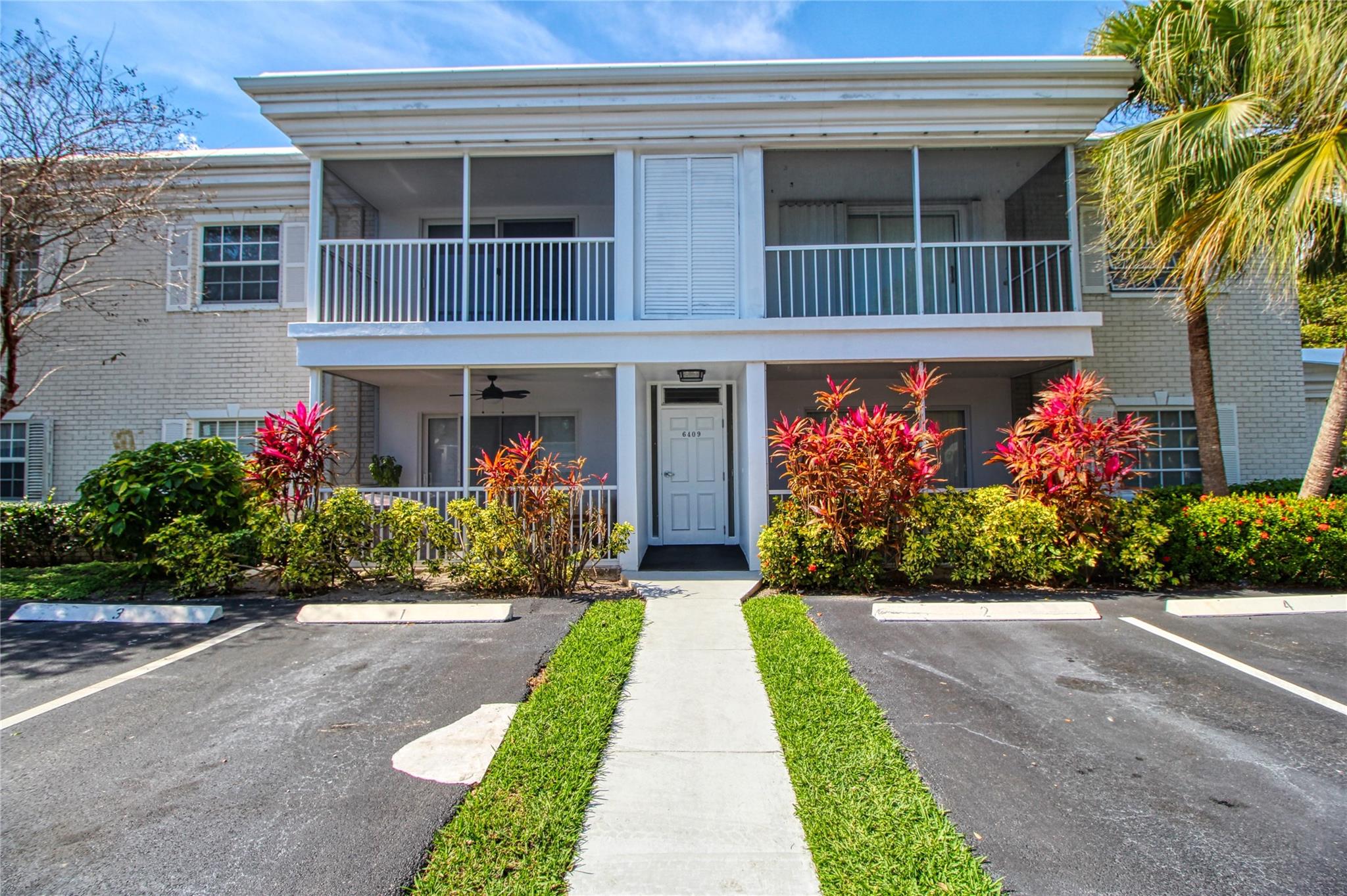 6409 Bay Club Dr 3