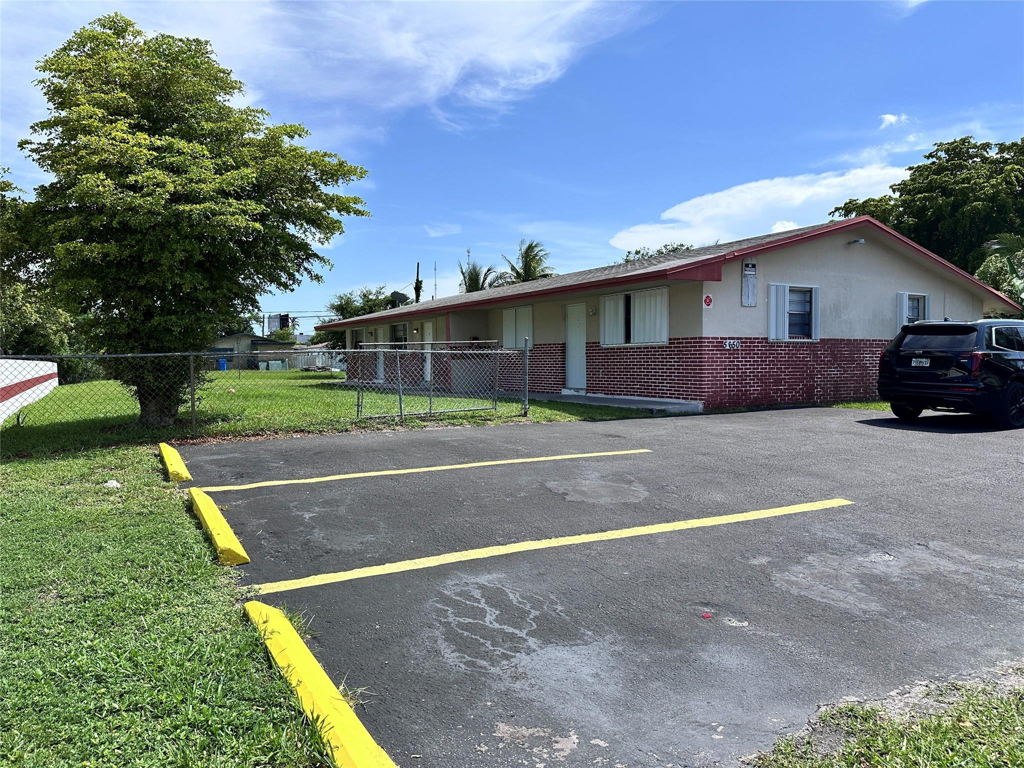 Photo 1 of 7 — 5650 SW 26th Street 2, West Park, FL 33023