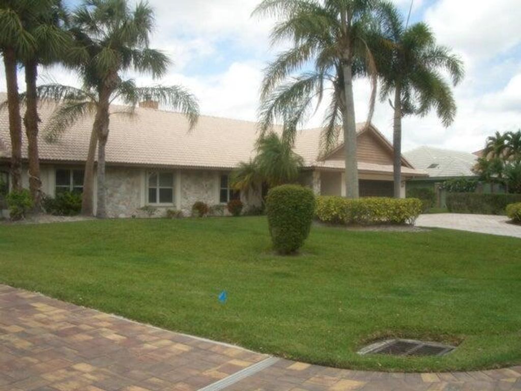 Photo of 24 Dunbar Road, Palm Beach Gardens, FL 33418 (MLS # R11098987)