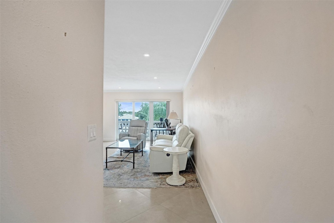 FAIRBANKS COURT - Residential