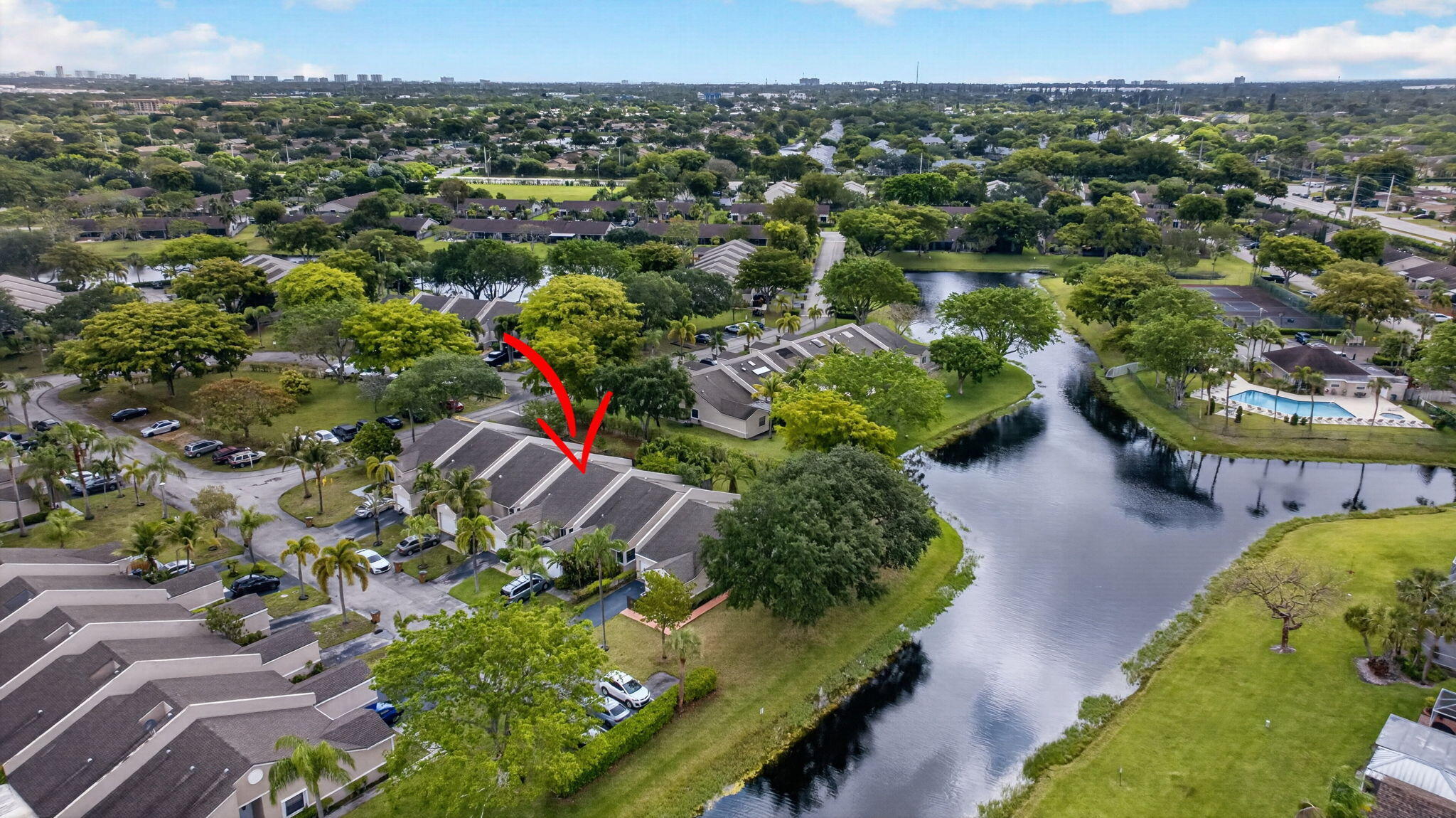 THE LAKES - Residential