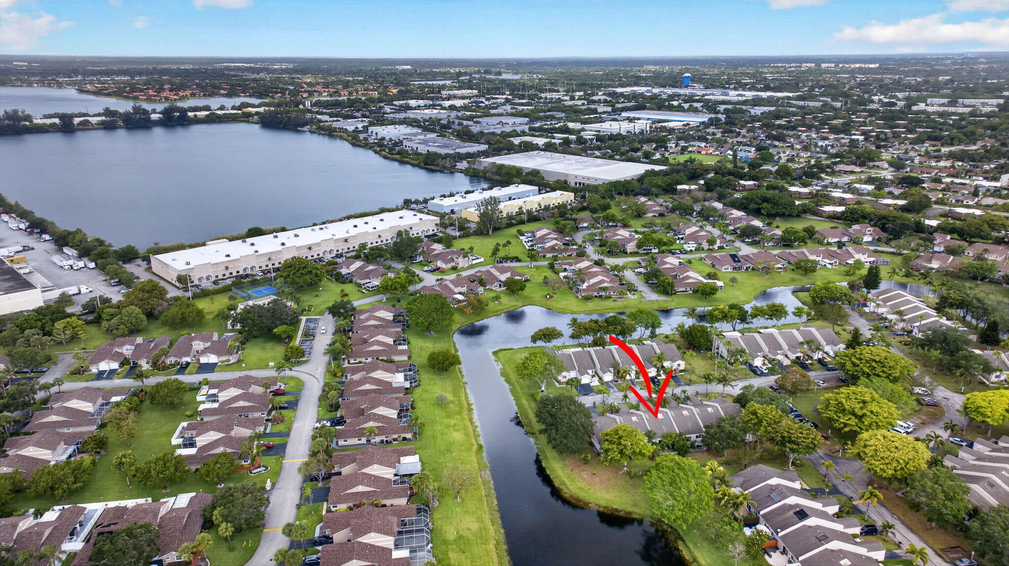 THE LAKES - Residential