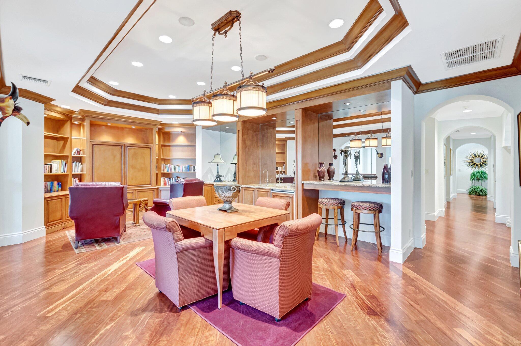 Mizner Country Club - Residential