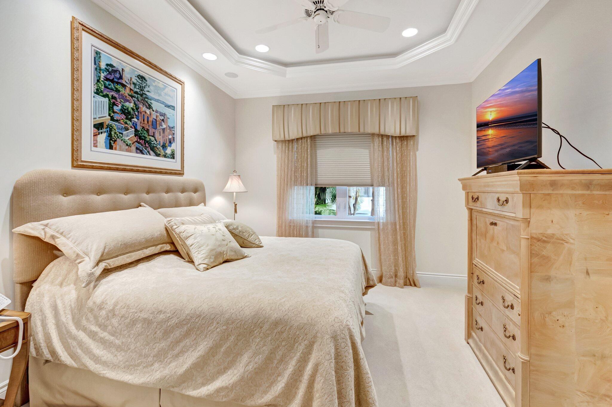 Mizner Country Club - Residential