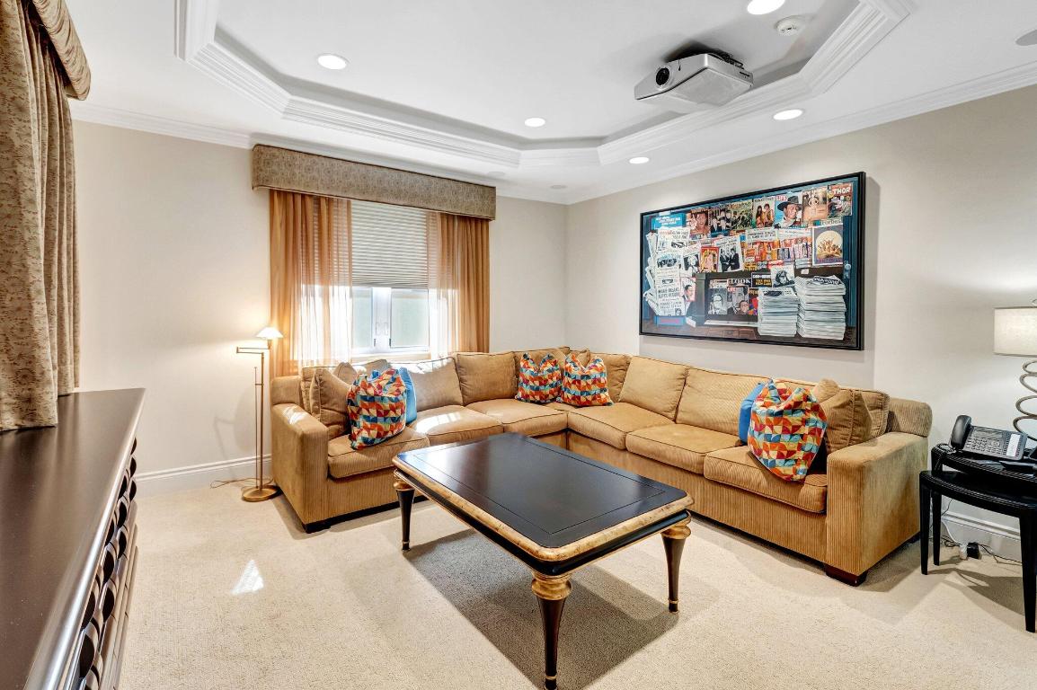 Mizner Country Club - Residential