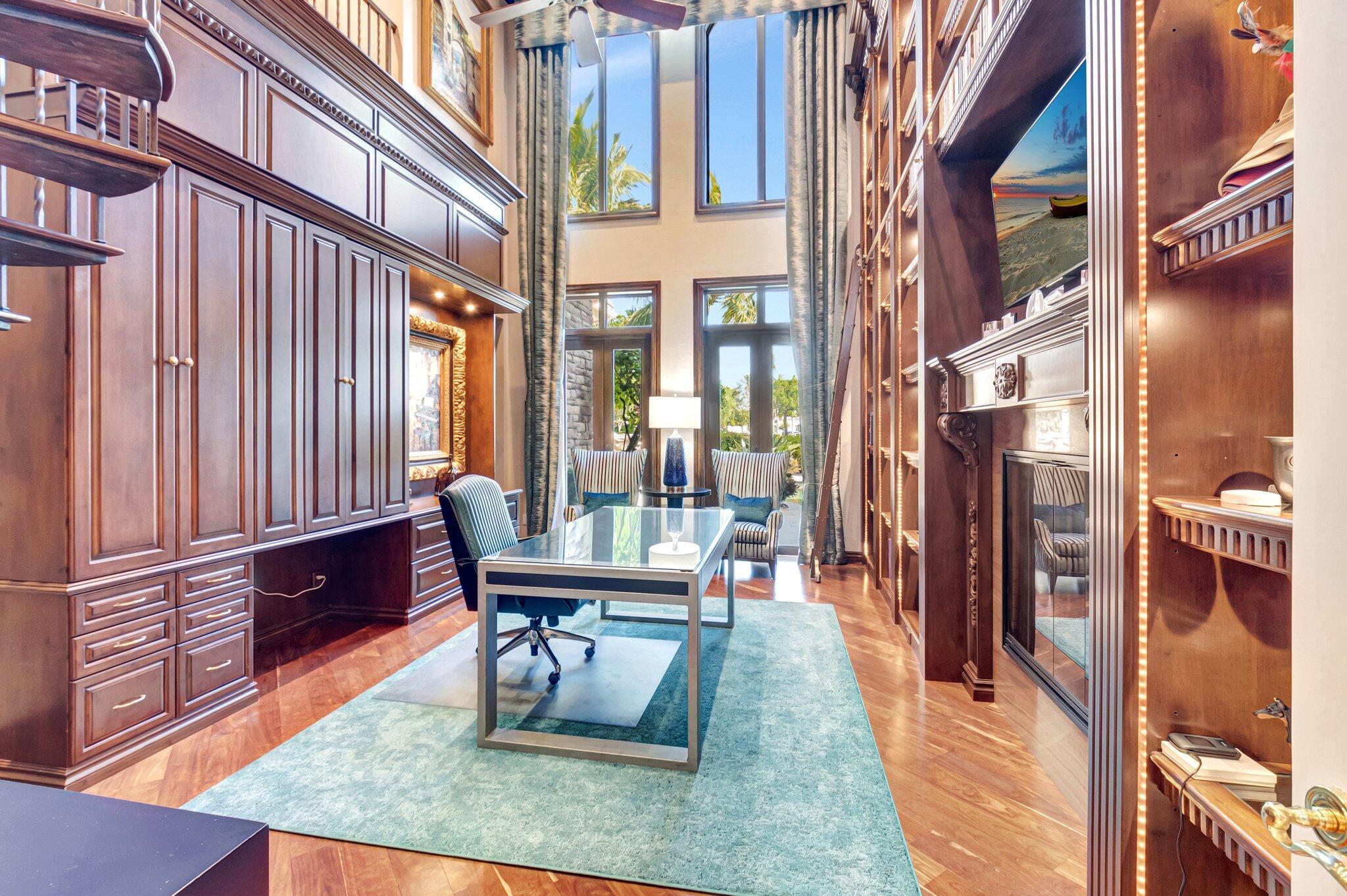 Mizner Country Club - Residential