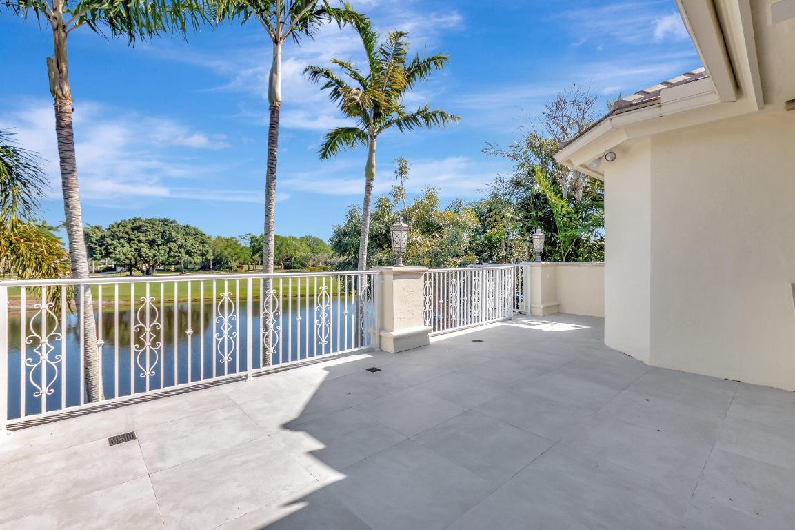 Mizner Country Club - Residential