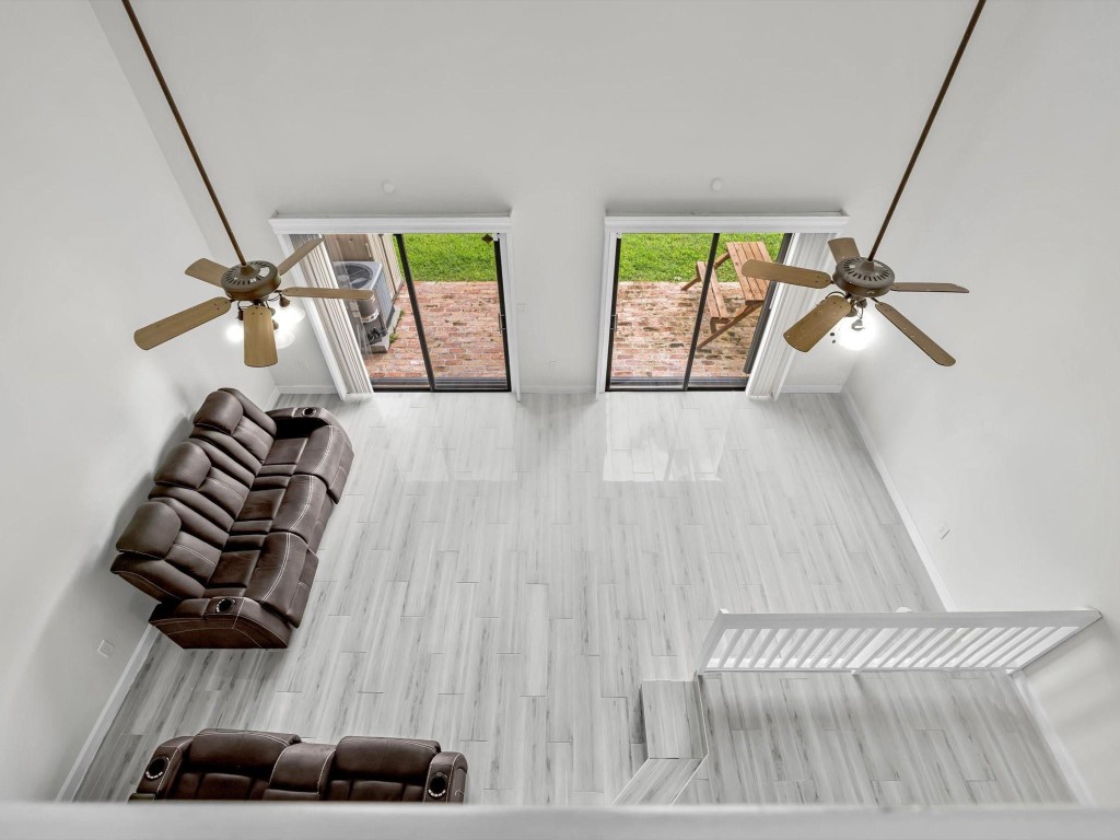 Pine Island Lakes - Residential Lease