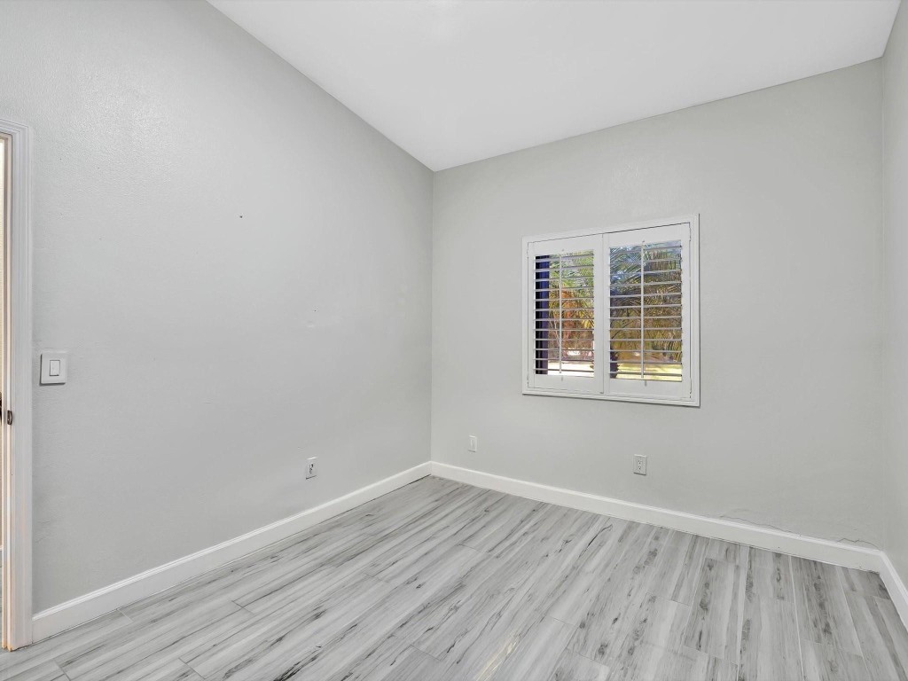 Pine Island Lakes - Residential Lease