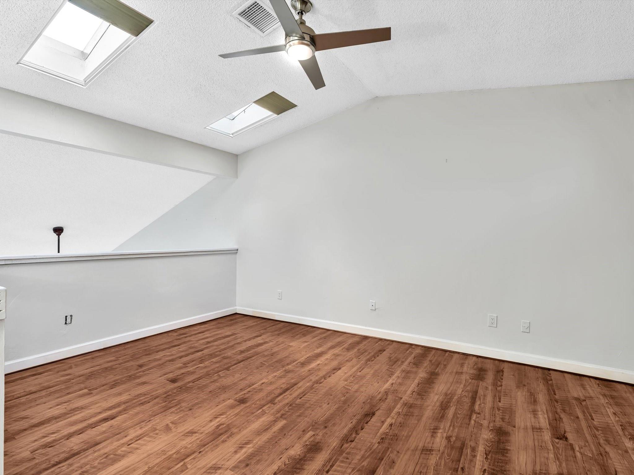 Pine Island Lakes - Residential Lease