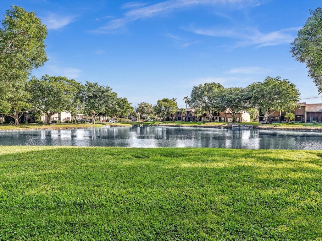 Pine Island Lakes - Residential Lease