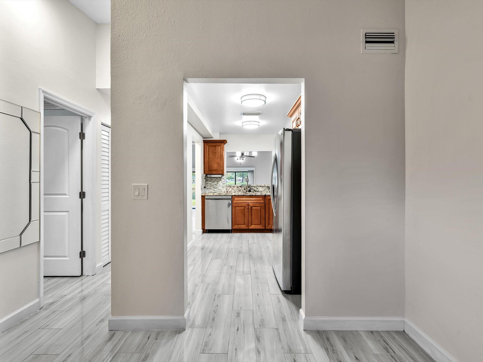 Pine Island Lakes - Residential Lease