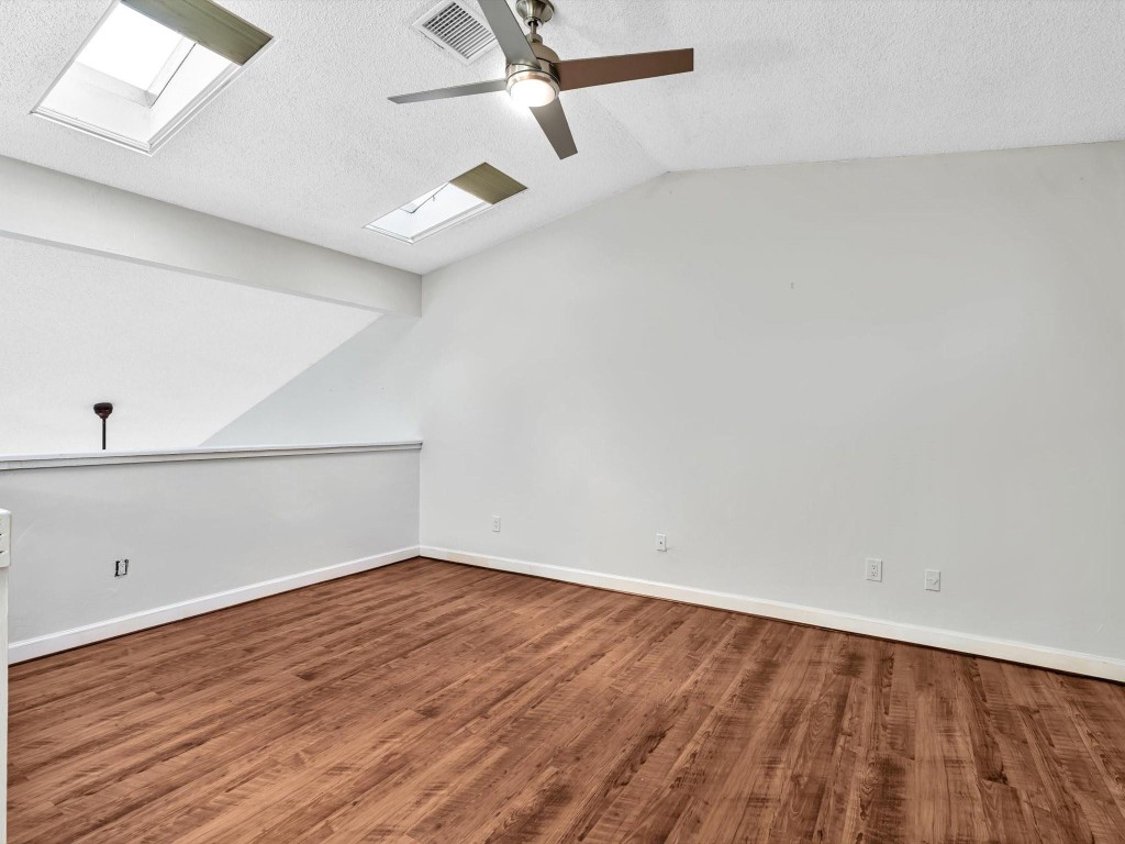 Pine Island Lakes - Residential Lease