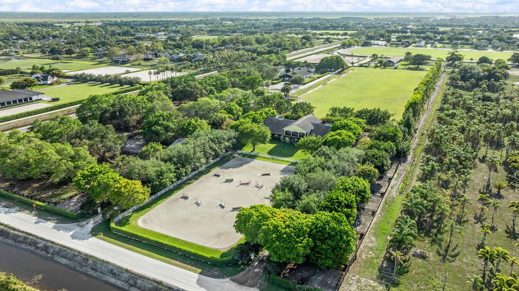 Photo of 4905 130th Avenue S, Wellington, FL 33414 (MLS # R11169322)