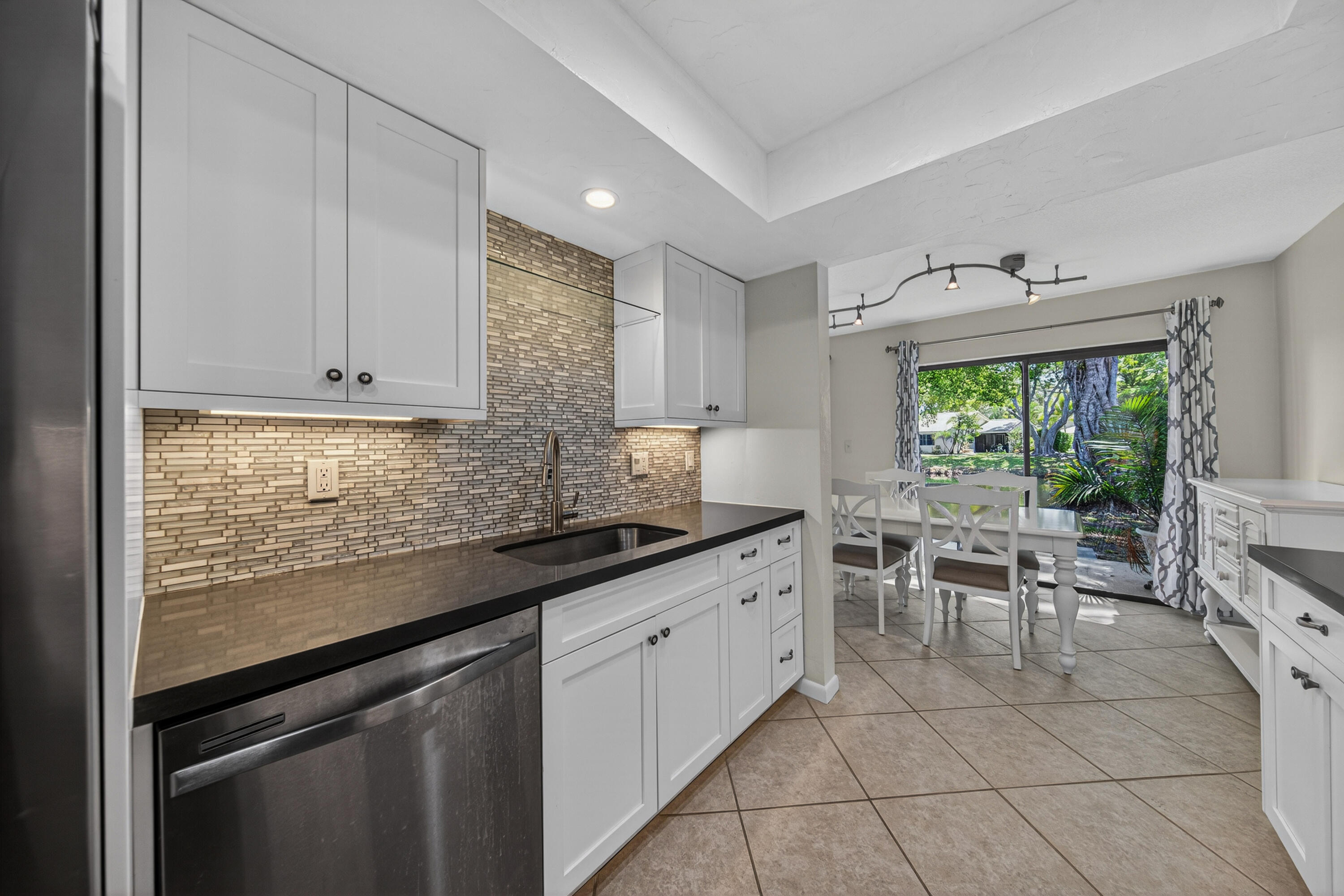 LAKES OF DEER CREEK CONDO - Residential