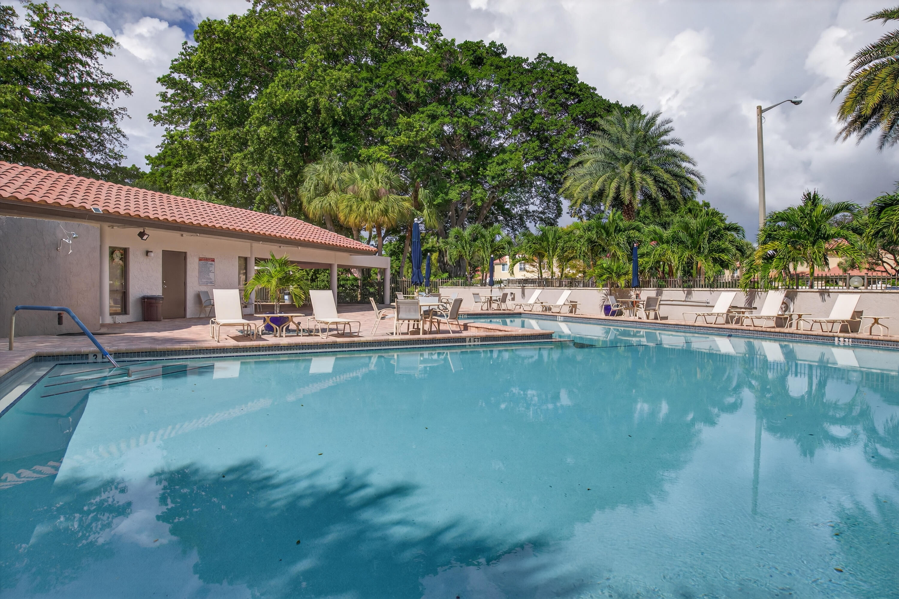 LAKES OF DEER CREEK CONDO - Residential