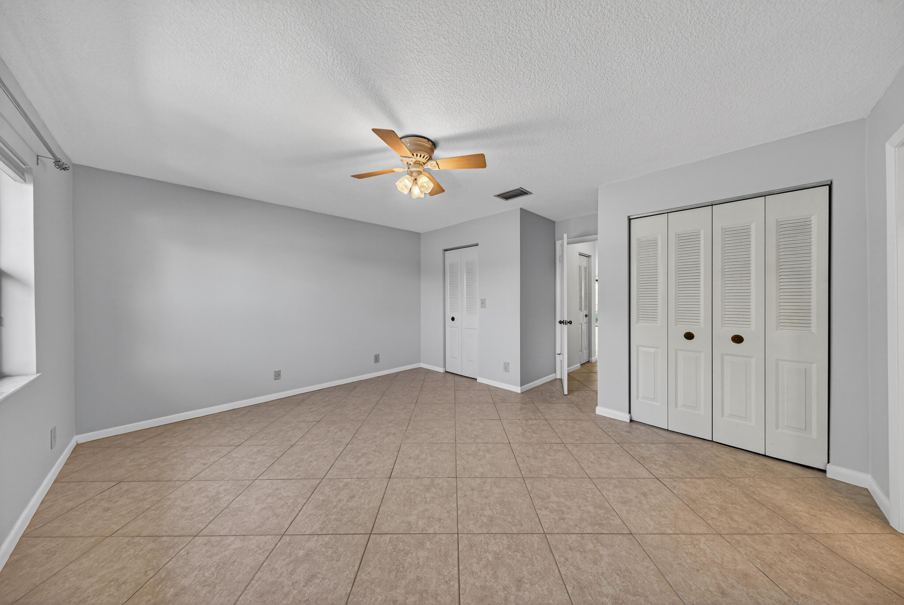 LAKES OF DEER CREEK CONDO - Residential